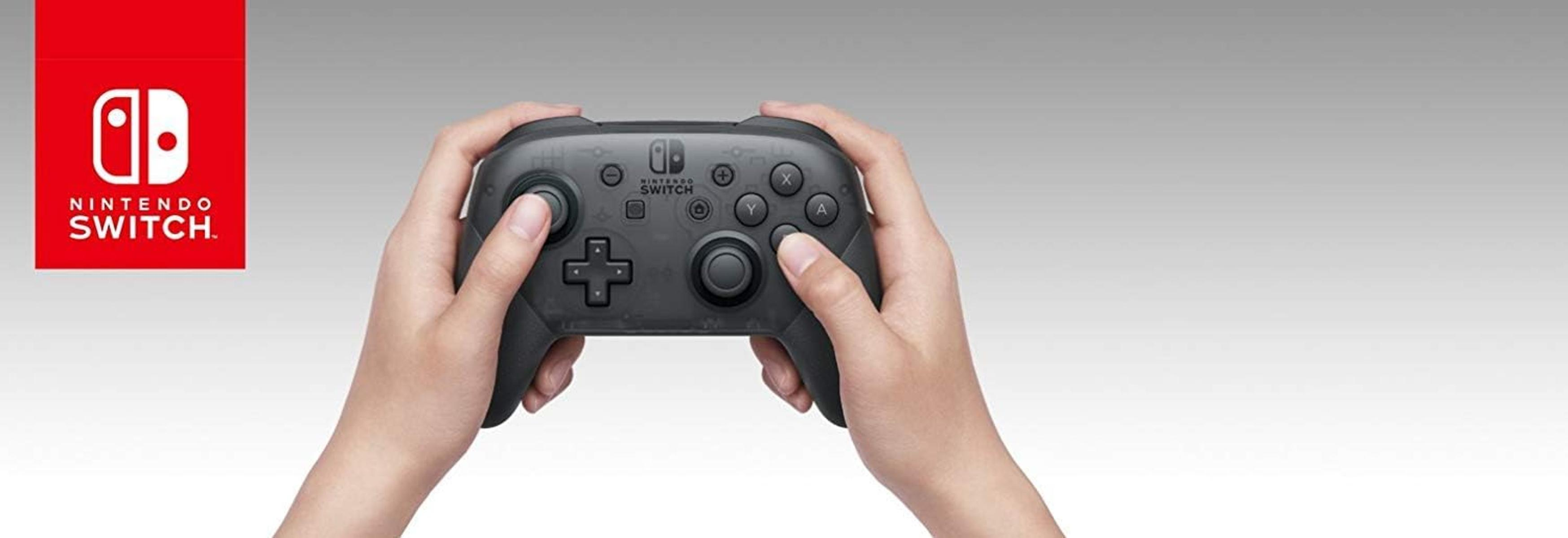 Nintendo Switch Logo neben einer Person, die einen Controller hält.