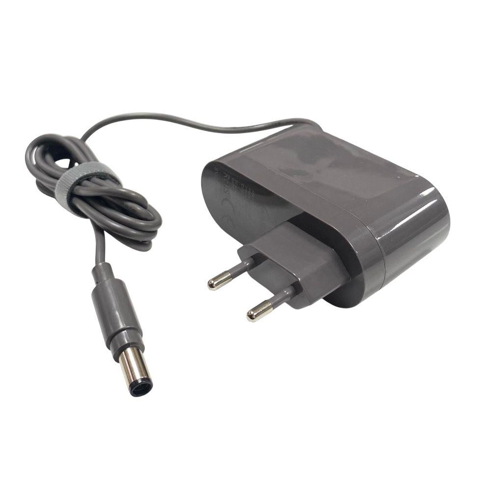 WELLPOWER DYN03 Otomatik 16.75V/24.35V 0.35 Amper  7.4x5.0mm Jak Fişli Siyah