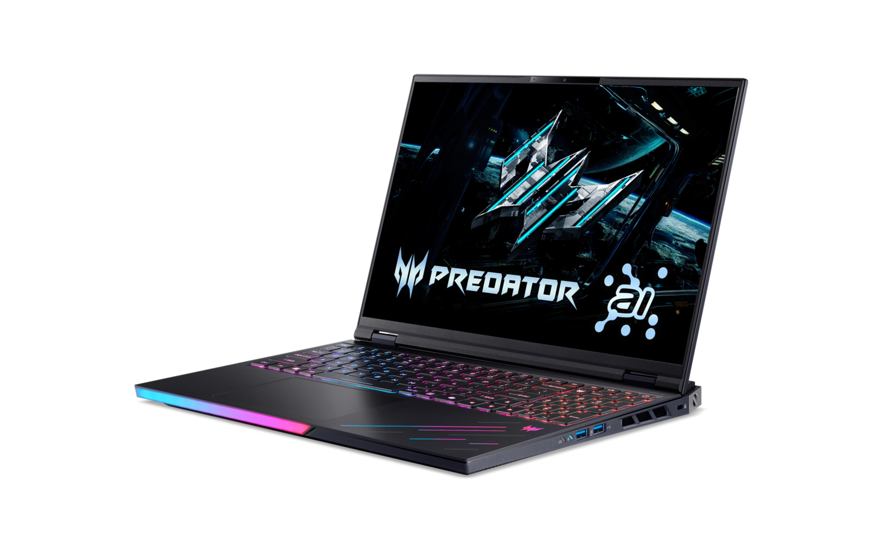 Czarny laptop gamingowy z podświetlaną klawiaturą i logo Predator.