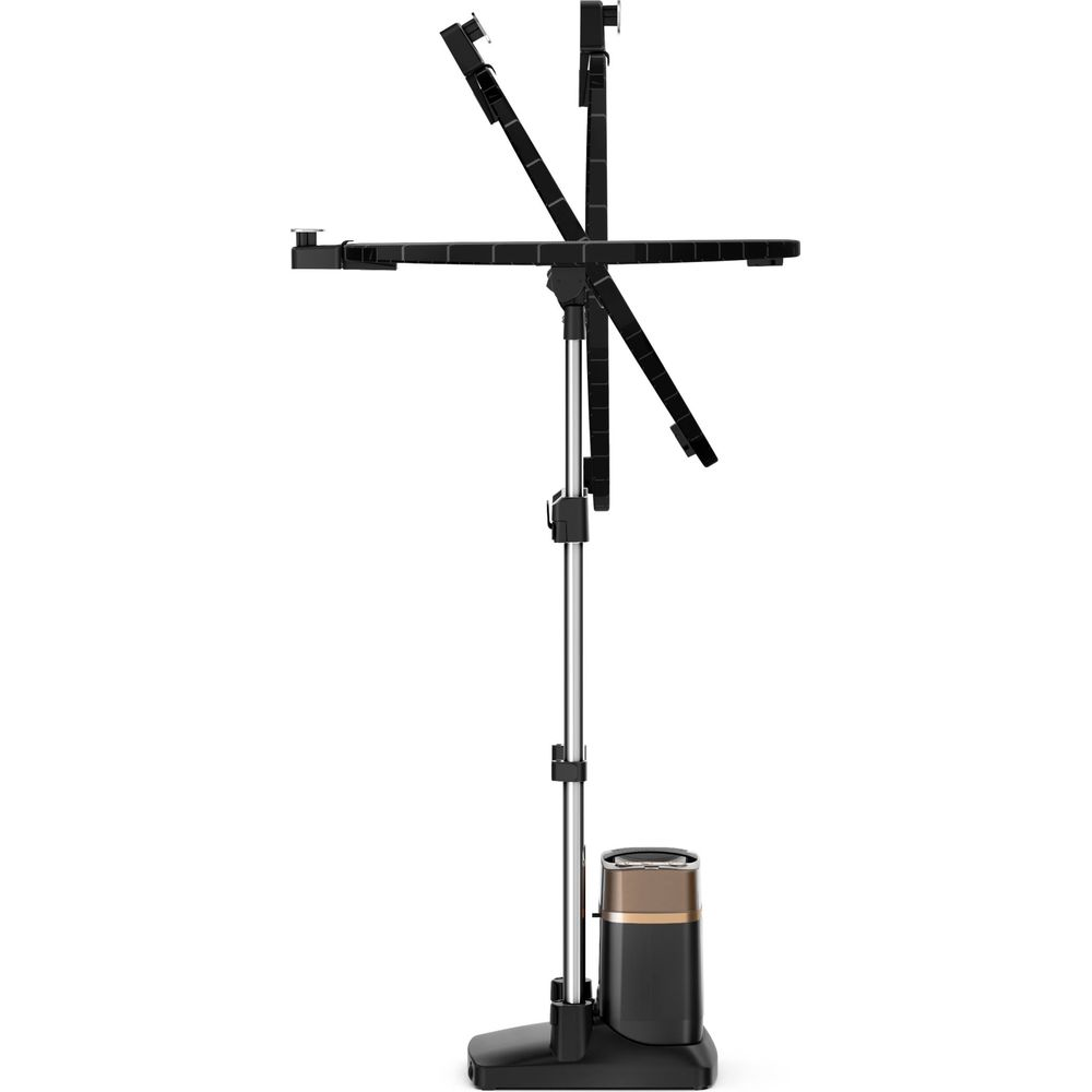 Czarny stojak na ubrania ze składanymi ramionami i zbiornikiem na wodę.