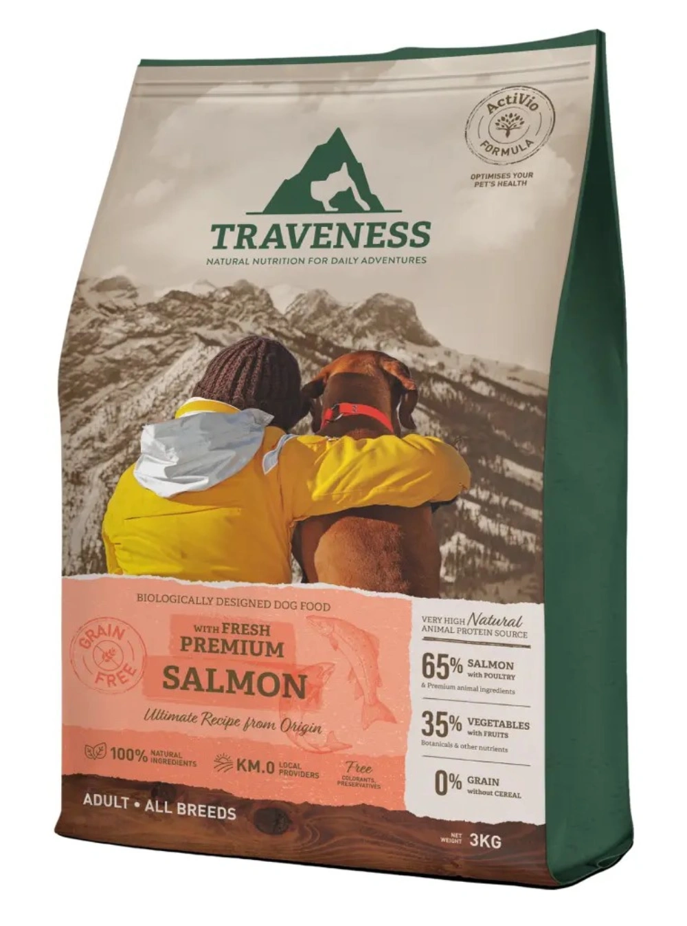 Bolsa de comida para perros con persona y perro ante fondo montañoso.