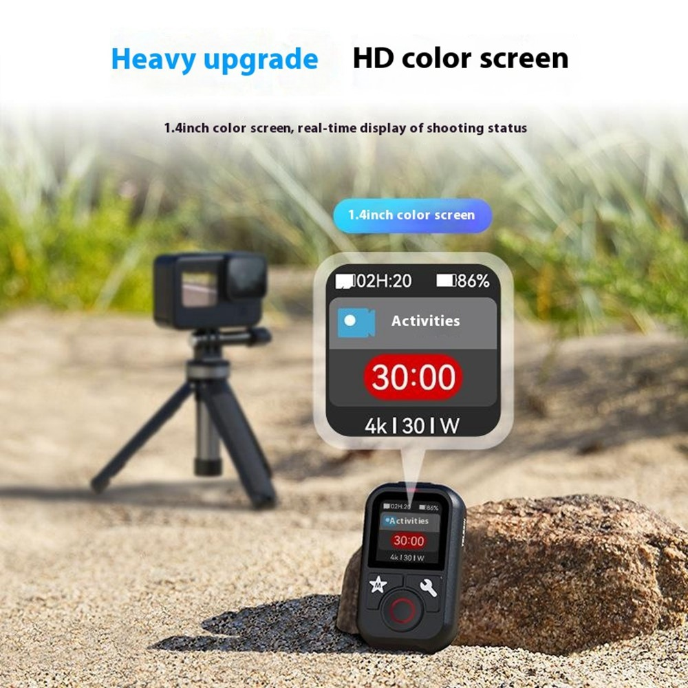 Kamera mit Fernbedienung auf Sand, 1,4-Zoll-Farbbildschirm zeigt 30 Min. bei 4k