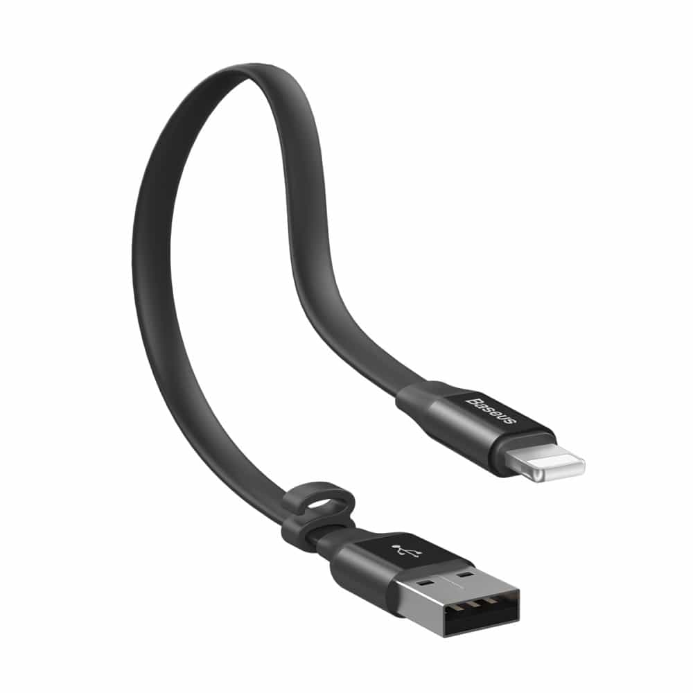 Czarny kabel USB na Lightning z zakrzywionym wzorem na białym tle.