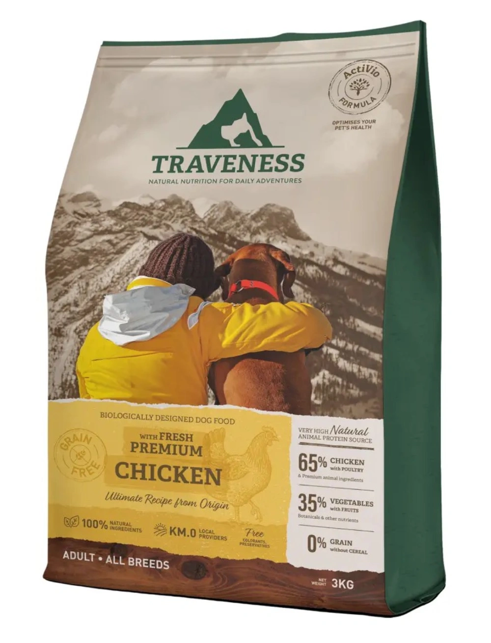 Bolsa de comida para perros con persona y perro mirando montañas.