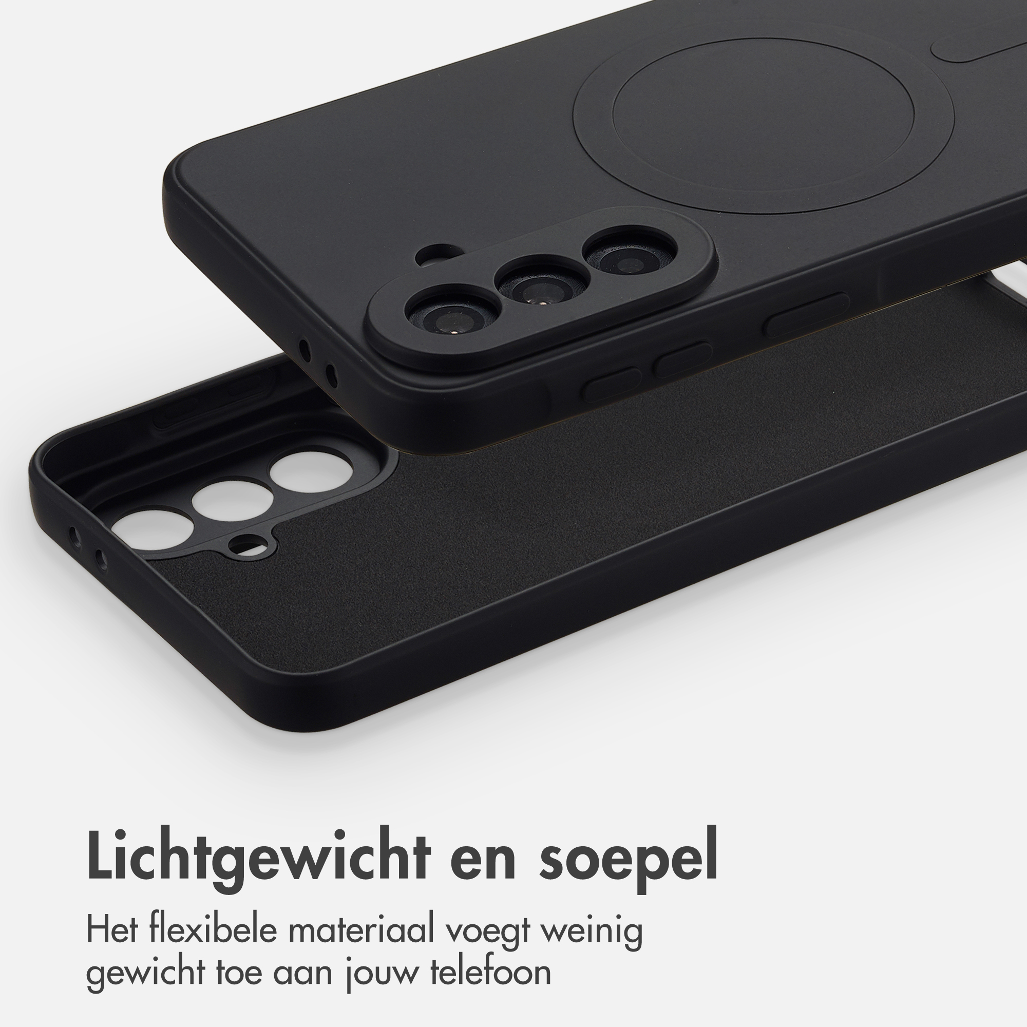 Coque de téléphone noire avec découpe caméra et anneau magnétique.