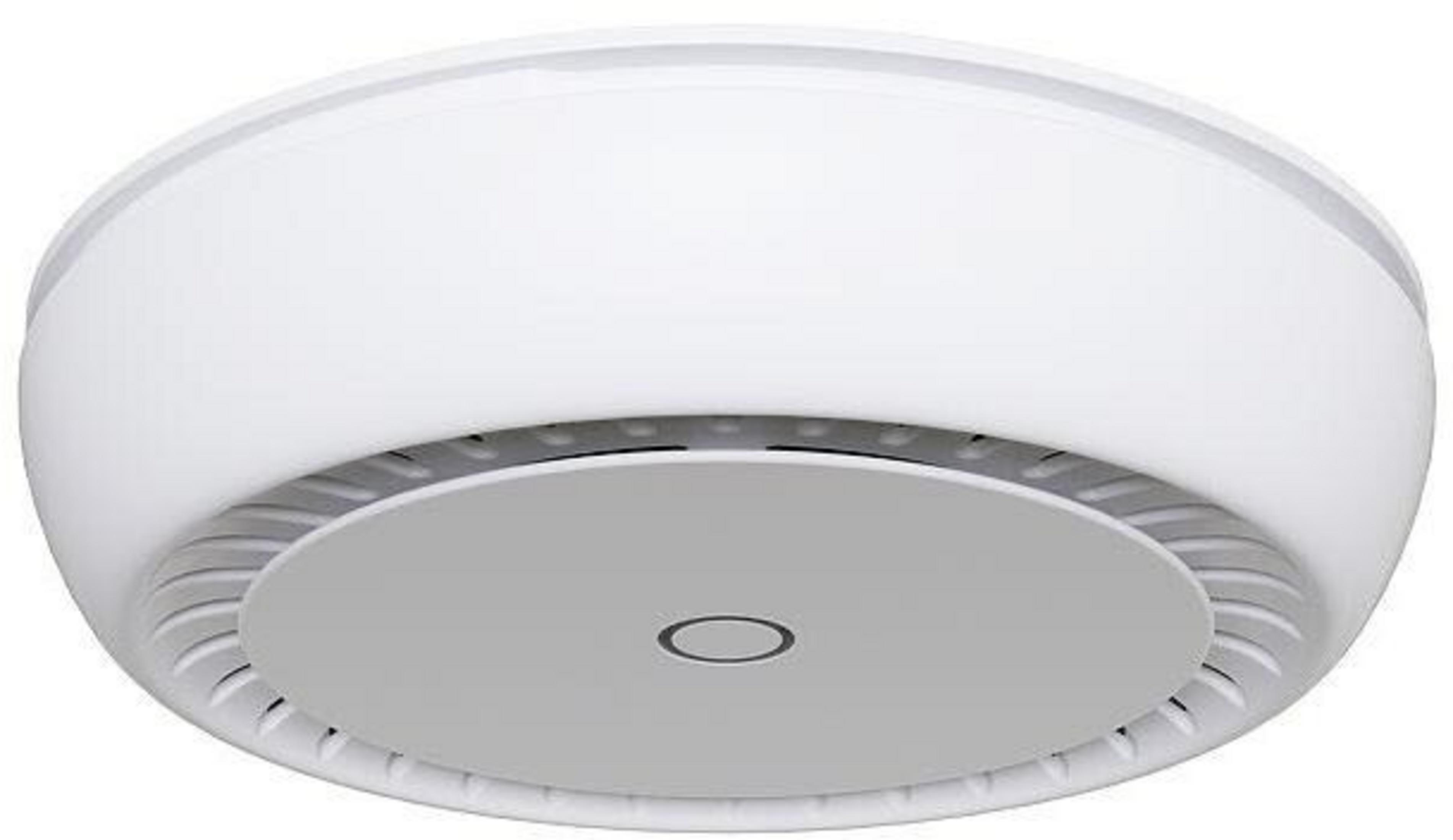 Biały, okrągły wentylator sufitowy z otworami wentylacyjnymi i centralnym okręgiem.