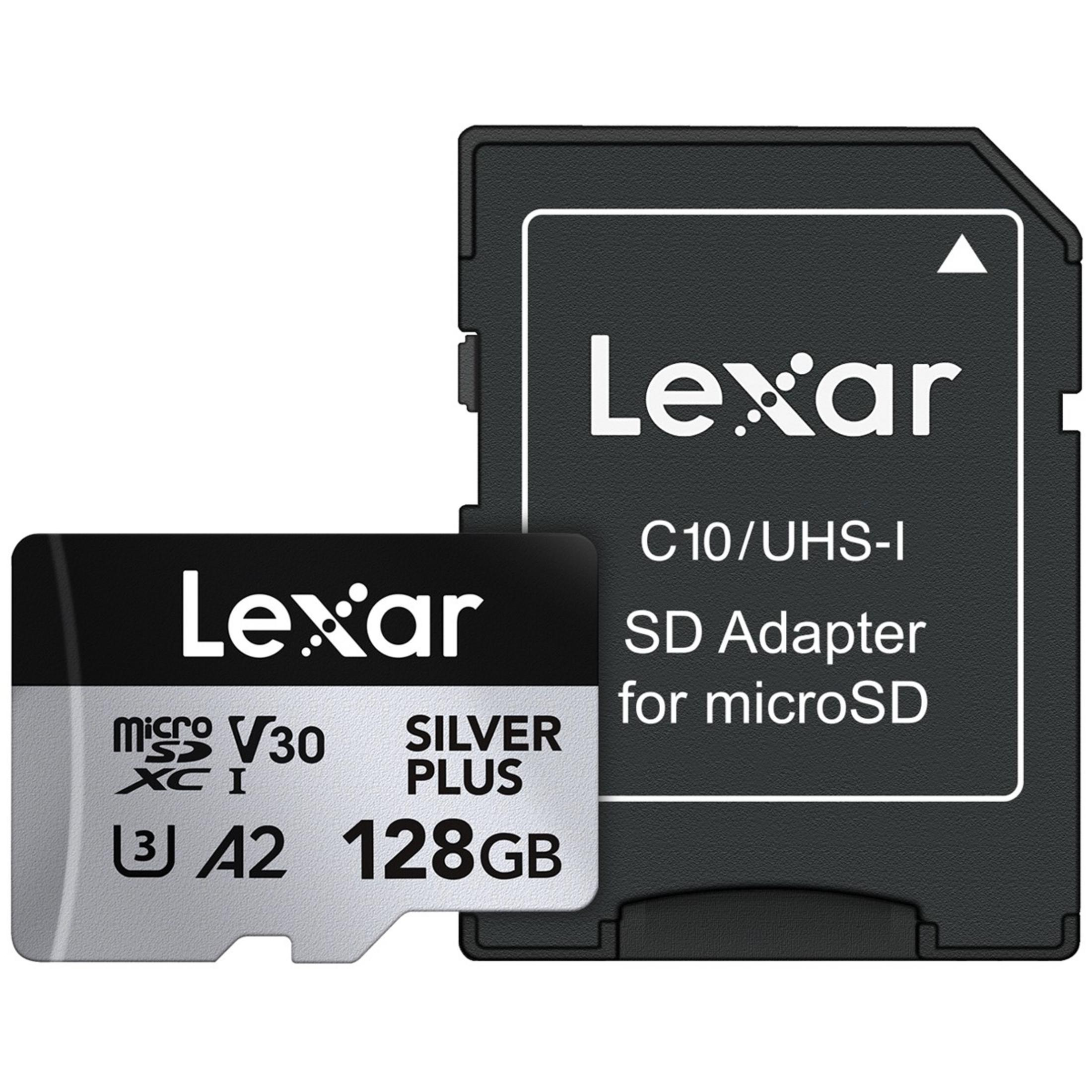 Due schede di memoria Lexar: una microSDXC da 128GB e un adattatore SD.
