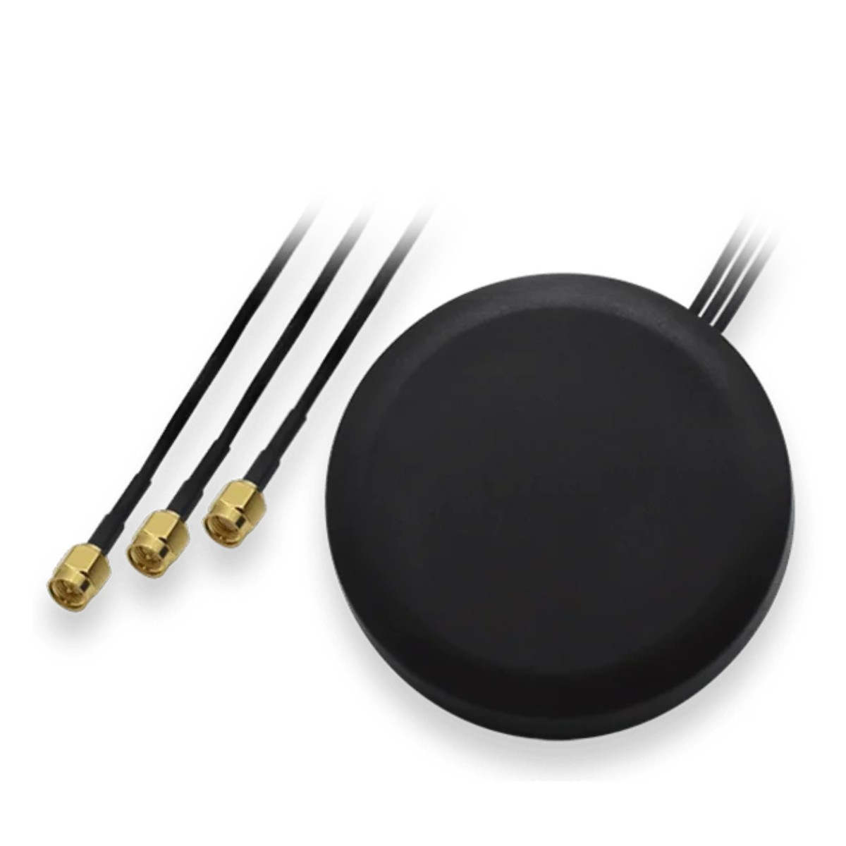 Schwarze Antenne mit drei goldenen Anschlüssen und Kabeln auf weißem Hintergrund.