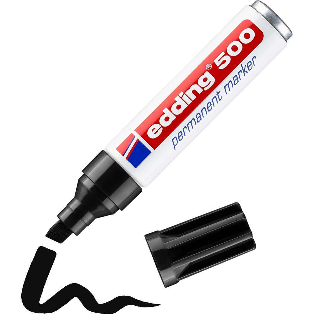 Ein Edding 500 Permanentmarker mit schwarzer Kappe und schwarzer Tinte auf weißem Hintergrund.