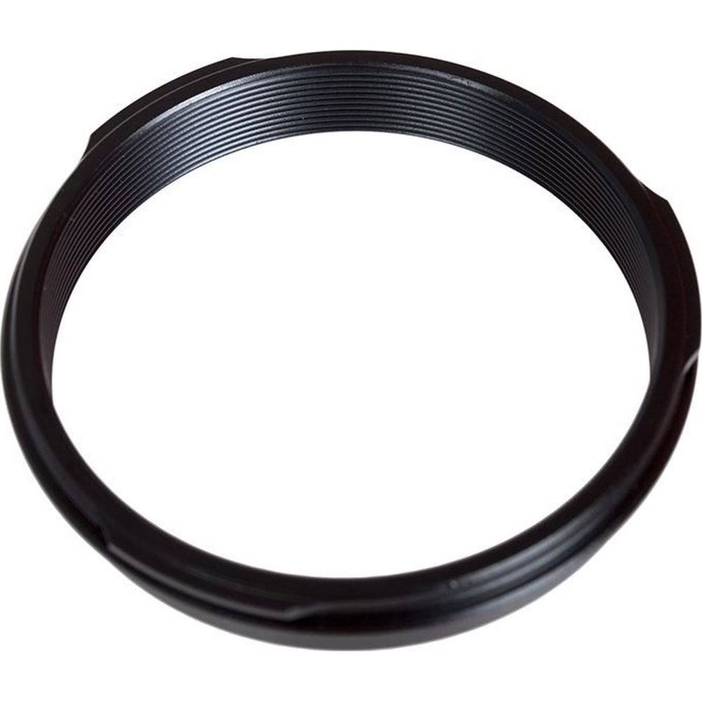 Ein schwarzer, gerippter Ring mit Gewinde auf der Innenseite.