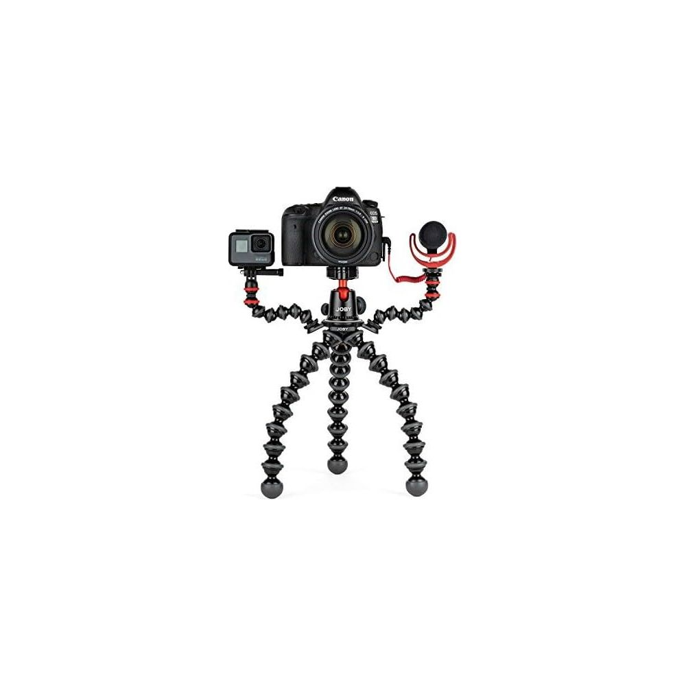 Eine Kamera mit Mikrofon und GoPro auf einem flexiblen Stativ.