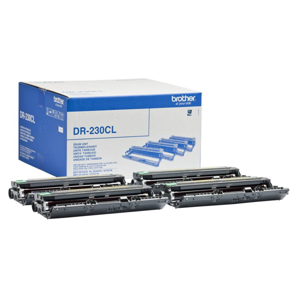 Quattro unità tamburo Brother DR-230CL davanti a una scatola.