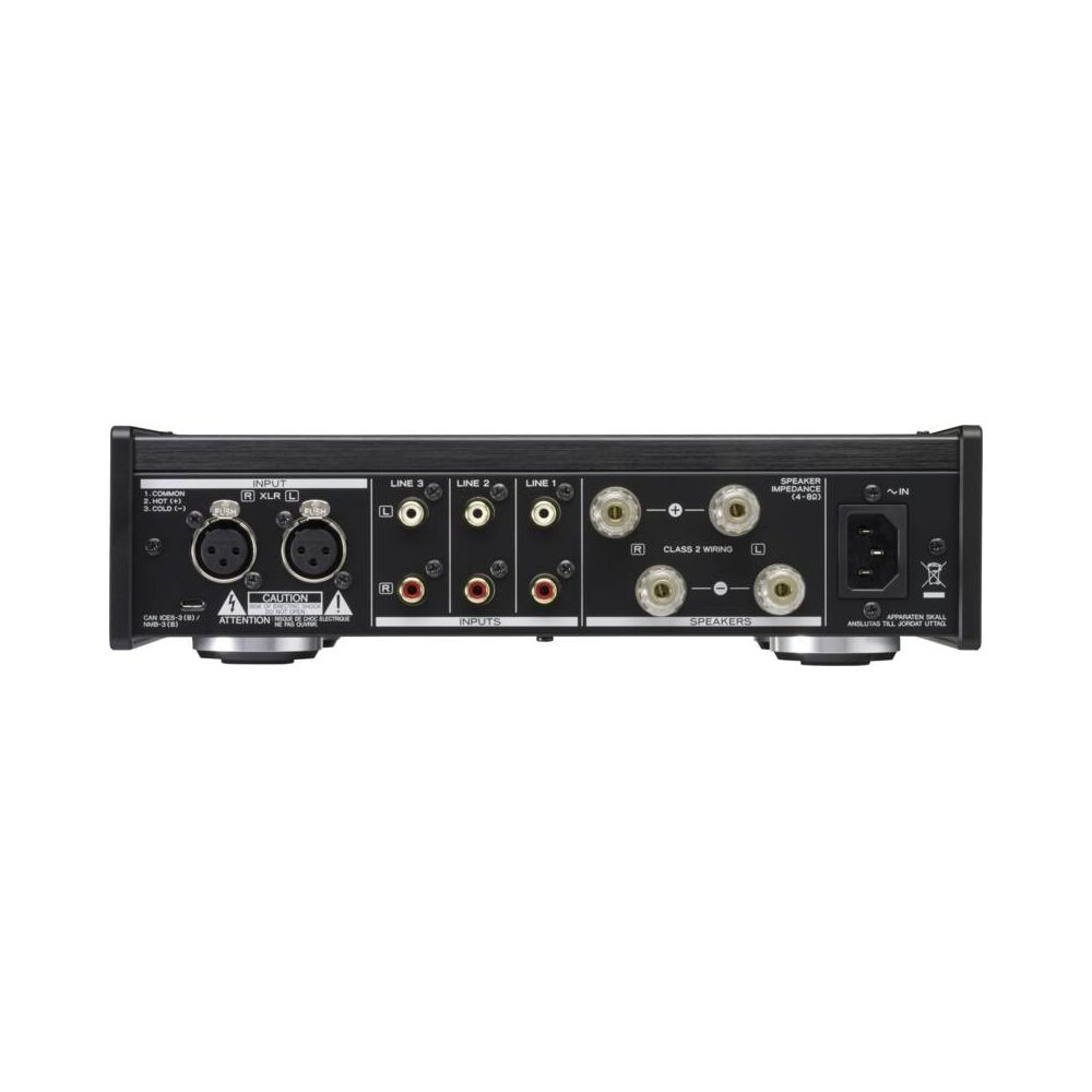 Rückseite eines Audioverstärkers mit XLR-, Line- und Lautsprechereingängen.