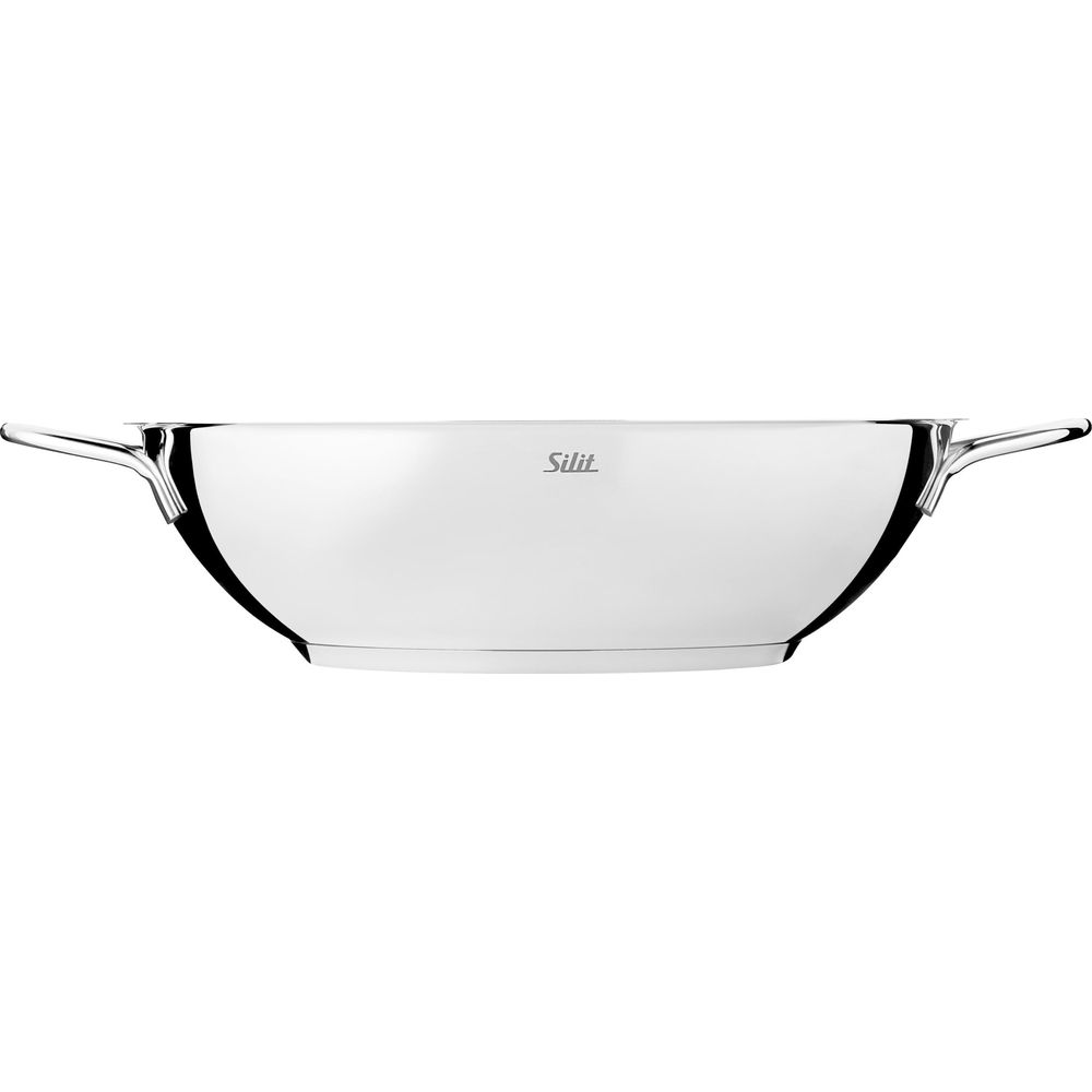 Eine glänzende silberne Wok-Pfanne mit zwei Griffen auf weißem Hintergrund.