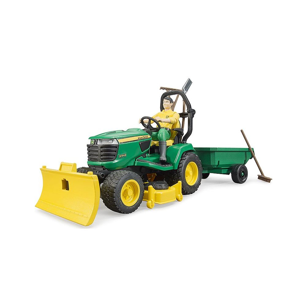 Trattorino tagliaerba John Deere verde con lama anteriore gialla e rimorchio.