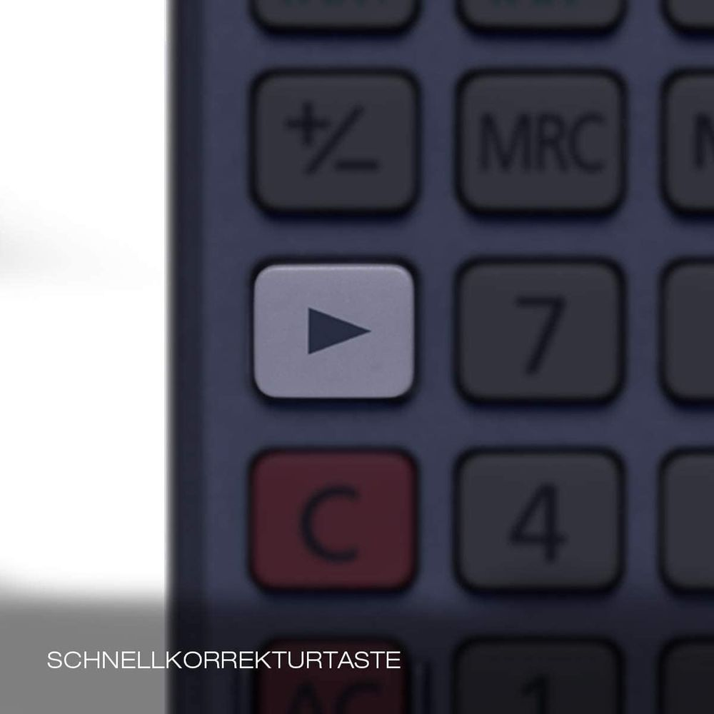 Gros plan du clavier de calculatrice avec bouton lecture et touches numériques.