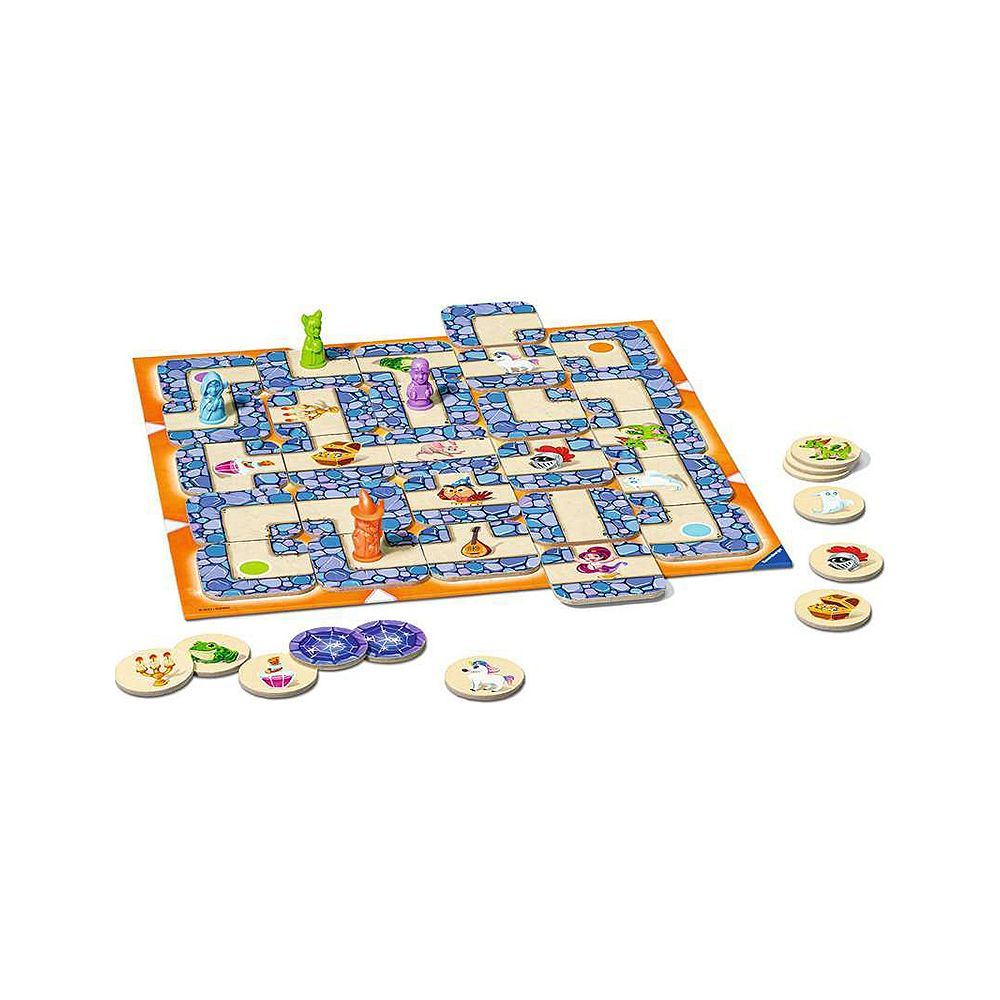 Ein Brettspiel mit einem Labyrinth, Spielfiguren und Münzen.