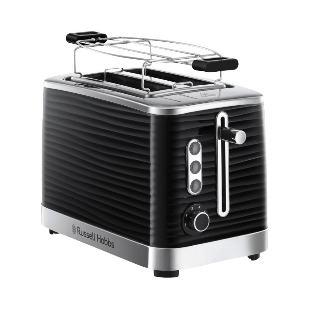 Czarny toster Russell Hobbs z chromowanym wykończeniem i srebrną dźwignią.