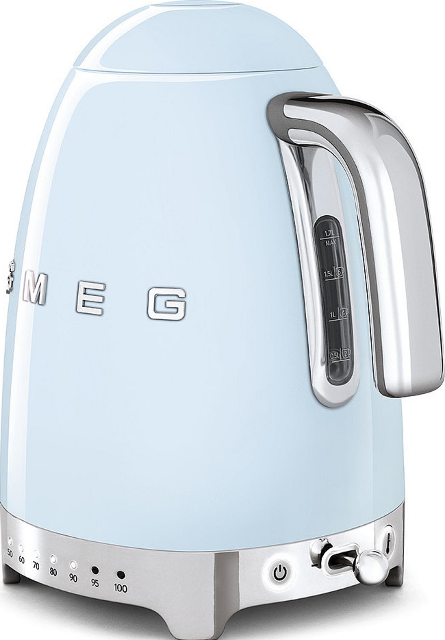 Jasnoniebieski czajnik z chromowanymi detalami i wskaźnikiem temperatury.