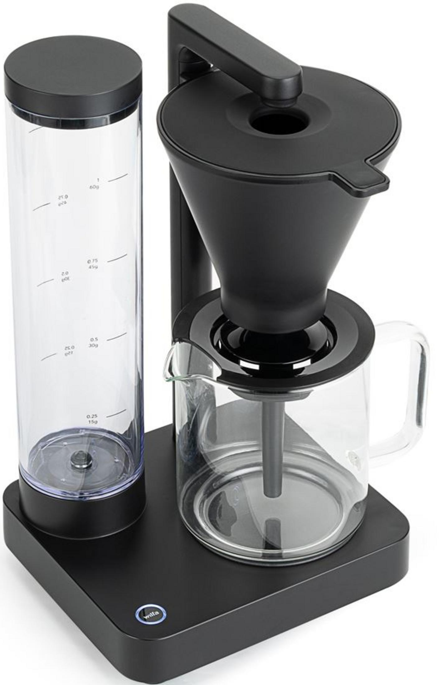 Macchina da caffè nera con caraffa in vetro e serbatoio cilindrico graduato.