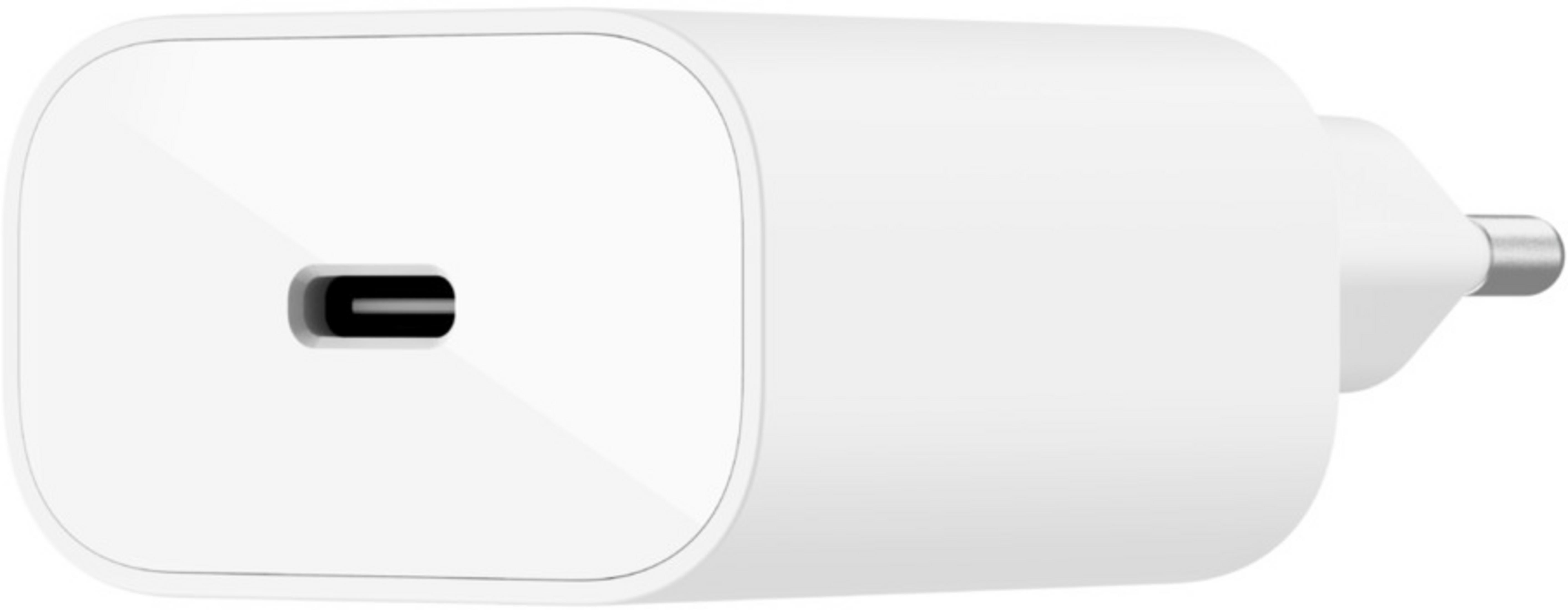 Un alimentatore USB-C bianco con un pin metallico a destra.