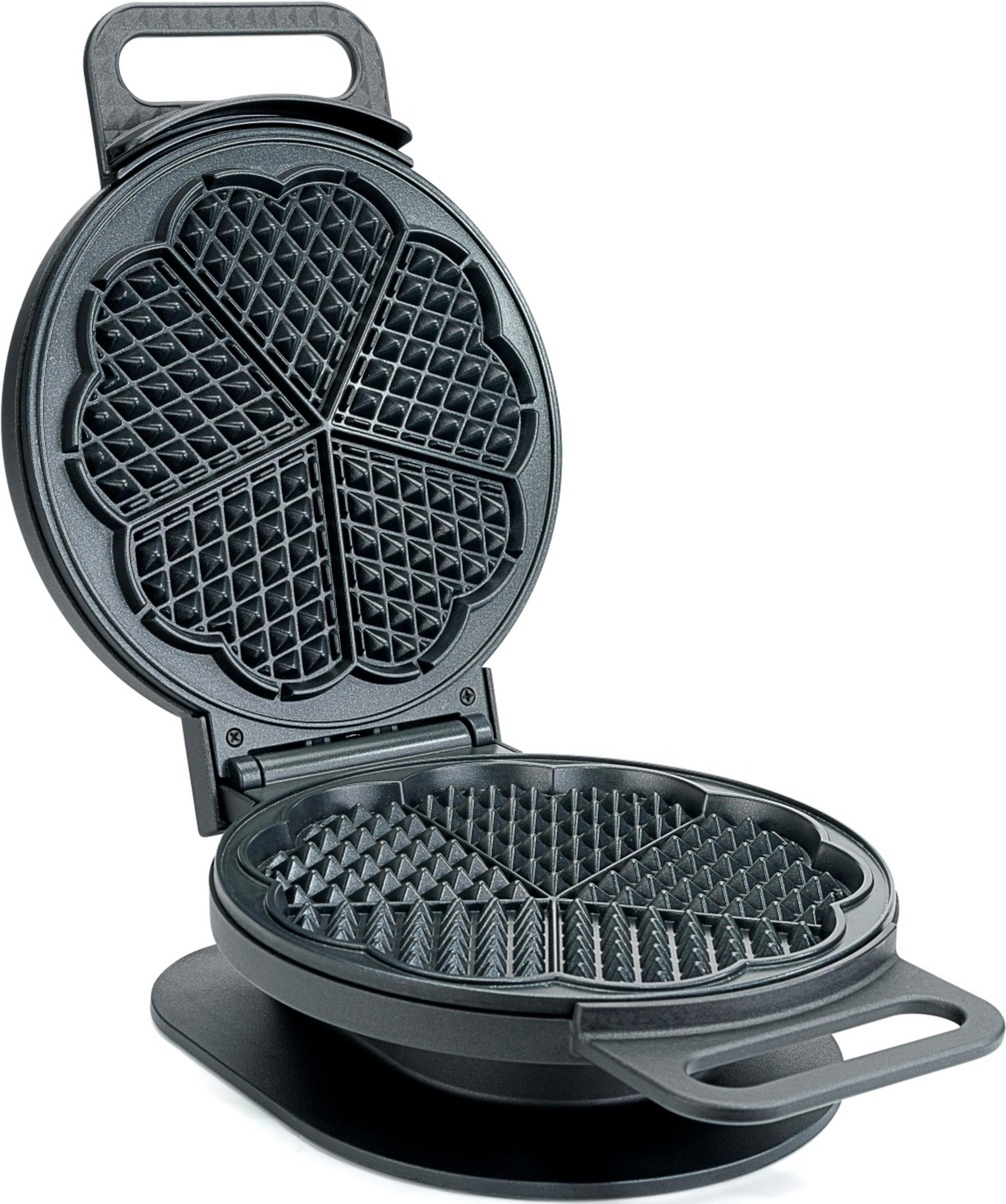 Ein offenes Herz-Waffeleisen mit schwarzer Beschichtung und Griffen.