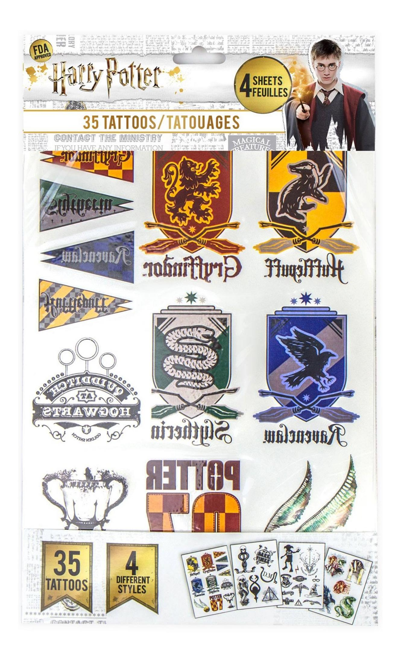 Harry Potter Tattoos: Wappen, Pokal, Quidditch-Ausrüstung, Harry Potter.
