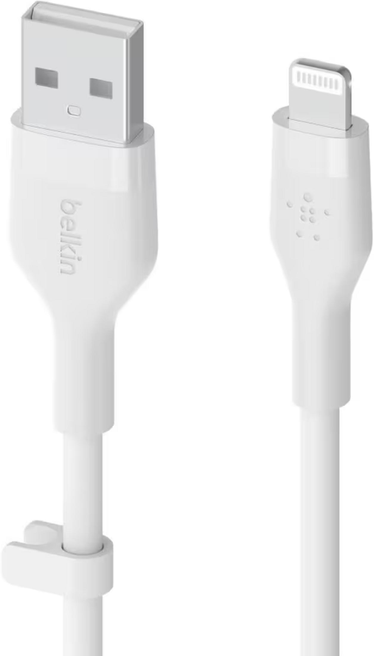 Un câble USB-A blanc Belkin avec connecteur Lightning.