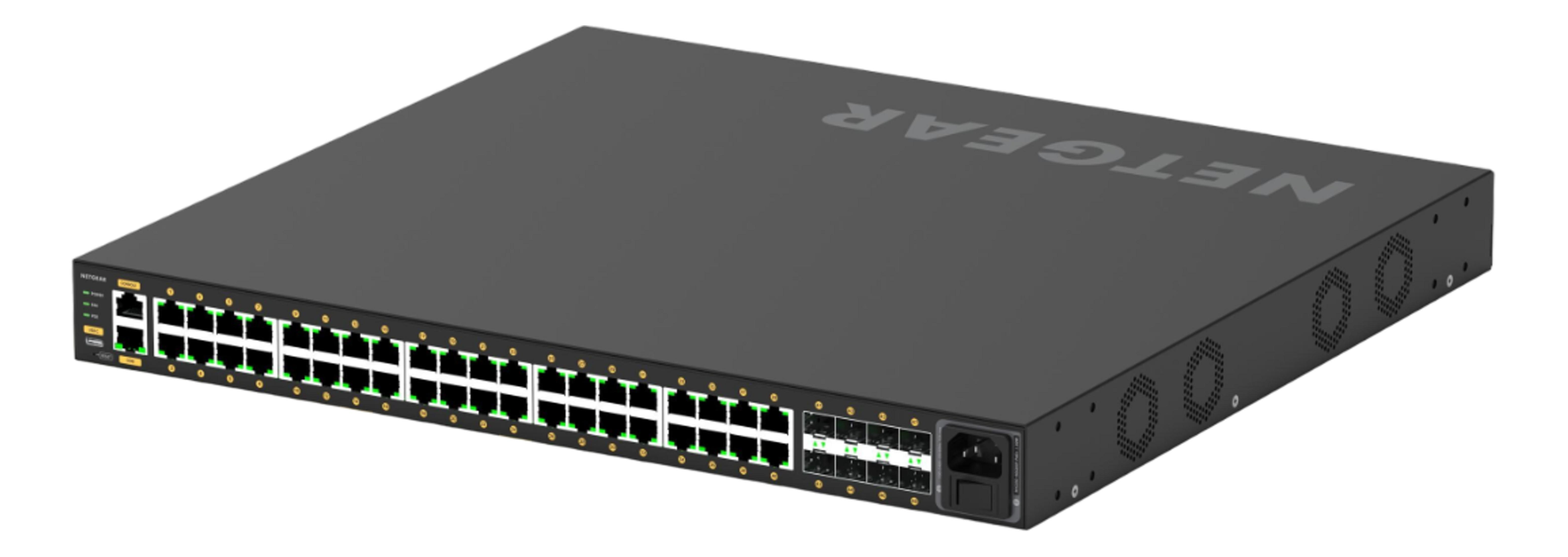 Szary przełącznik sieciowy z wieloma zielonymi i czarnymi portami oraz kratkami wentylacyjnymi.