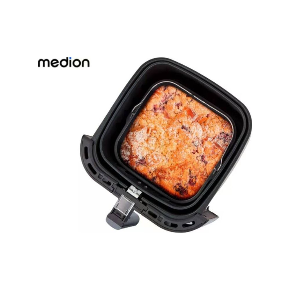 Frytkownica Medion z upieczonym daniem w koszu.