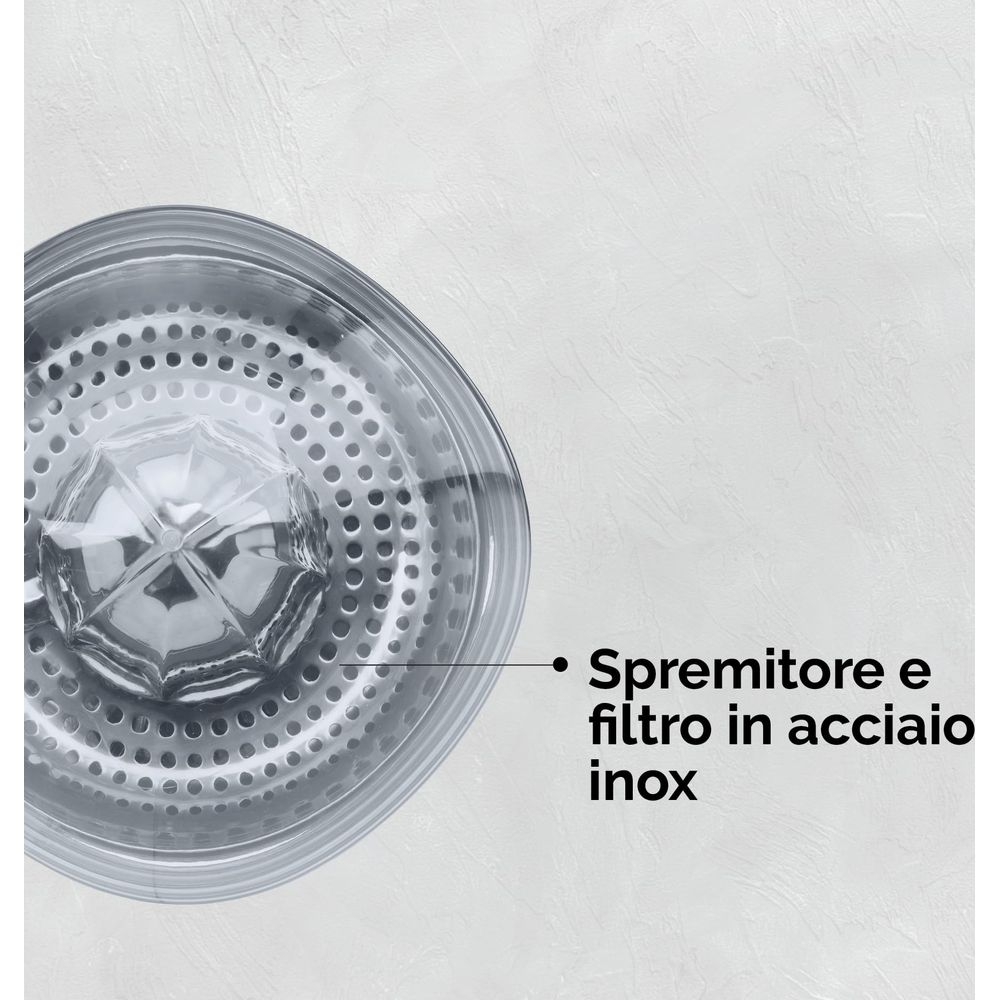 Srebrna nakładka na wyciskarkę do cytrusów z sitkiem ze stali nierdzewnej.