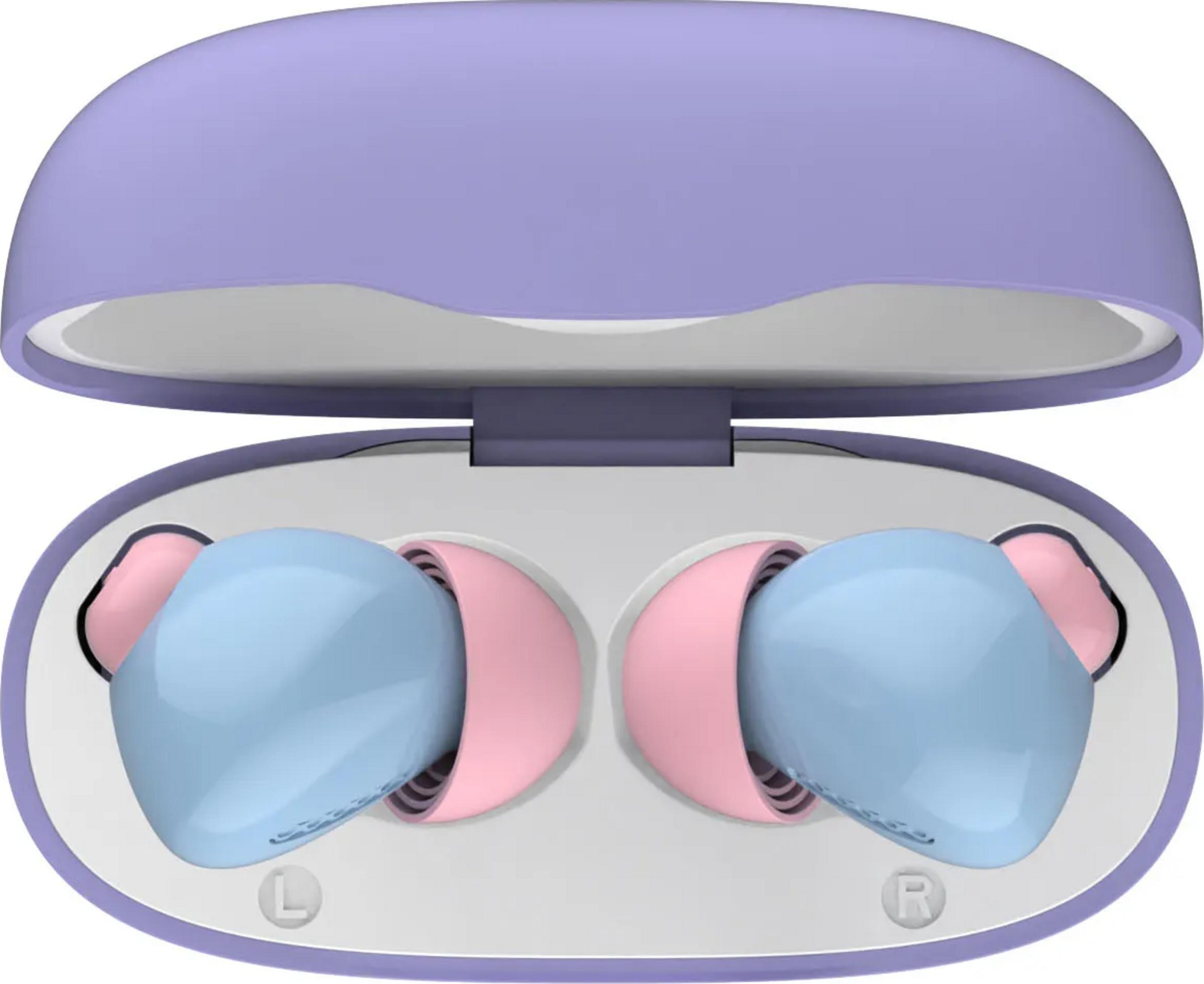 Lila Ladeetui mit blauen und rosa Ohrhörern.