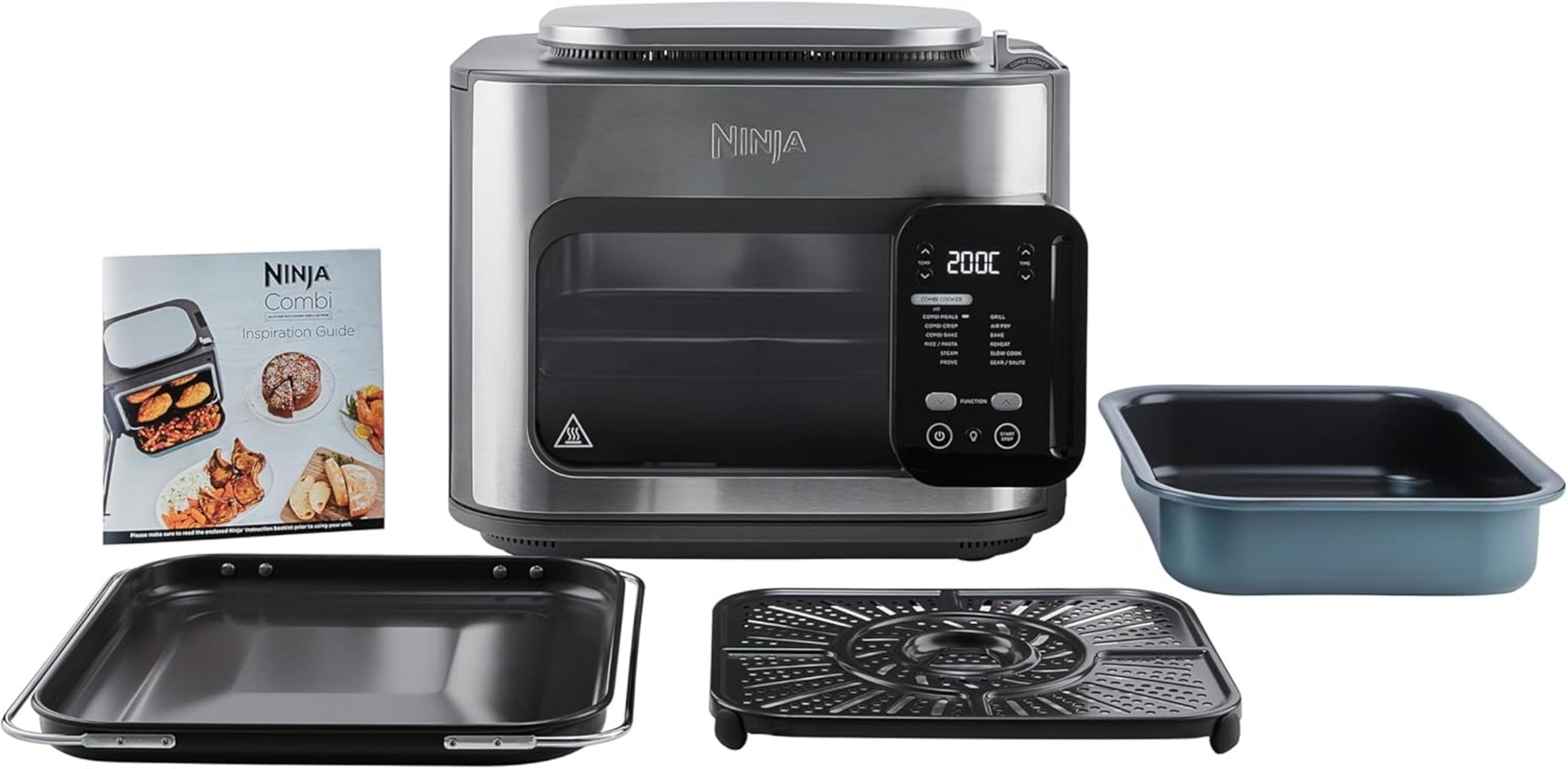 Horno Ninja Combi con accesorios: libro de cocina, sartén, rejilla y bandeja.