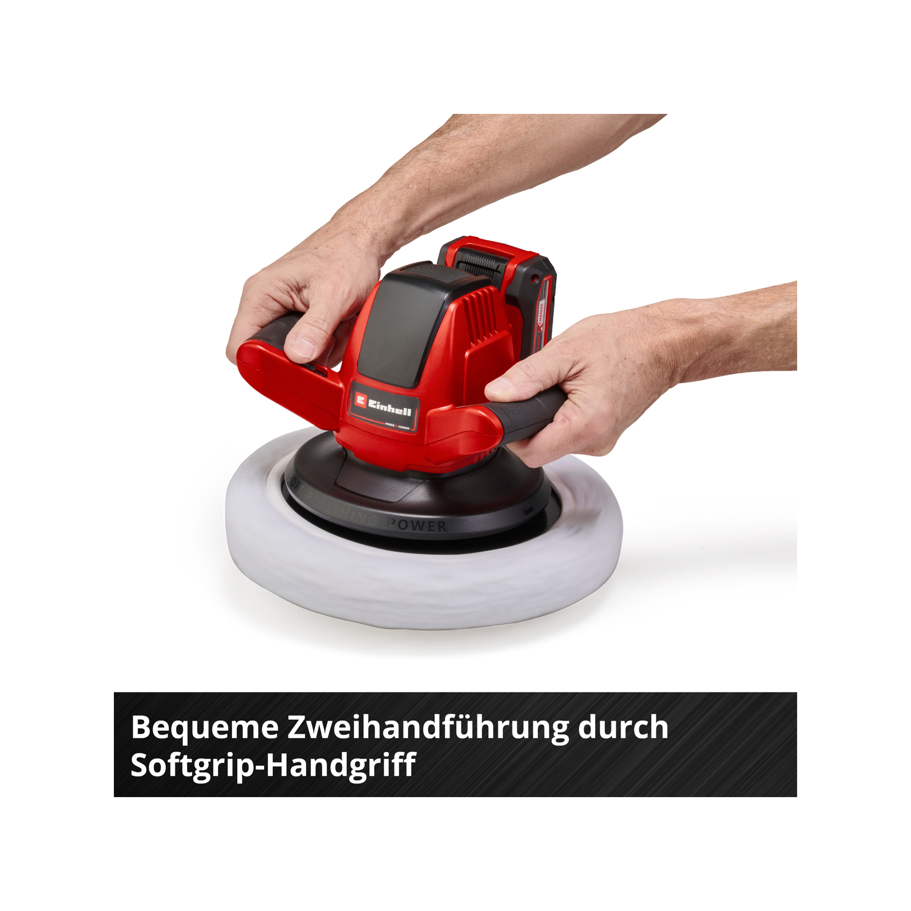Rote Poliermaschine mit weißem Pad, von zwei Händen gehalten.