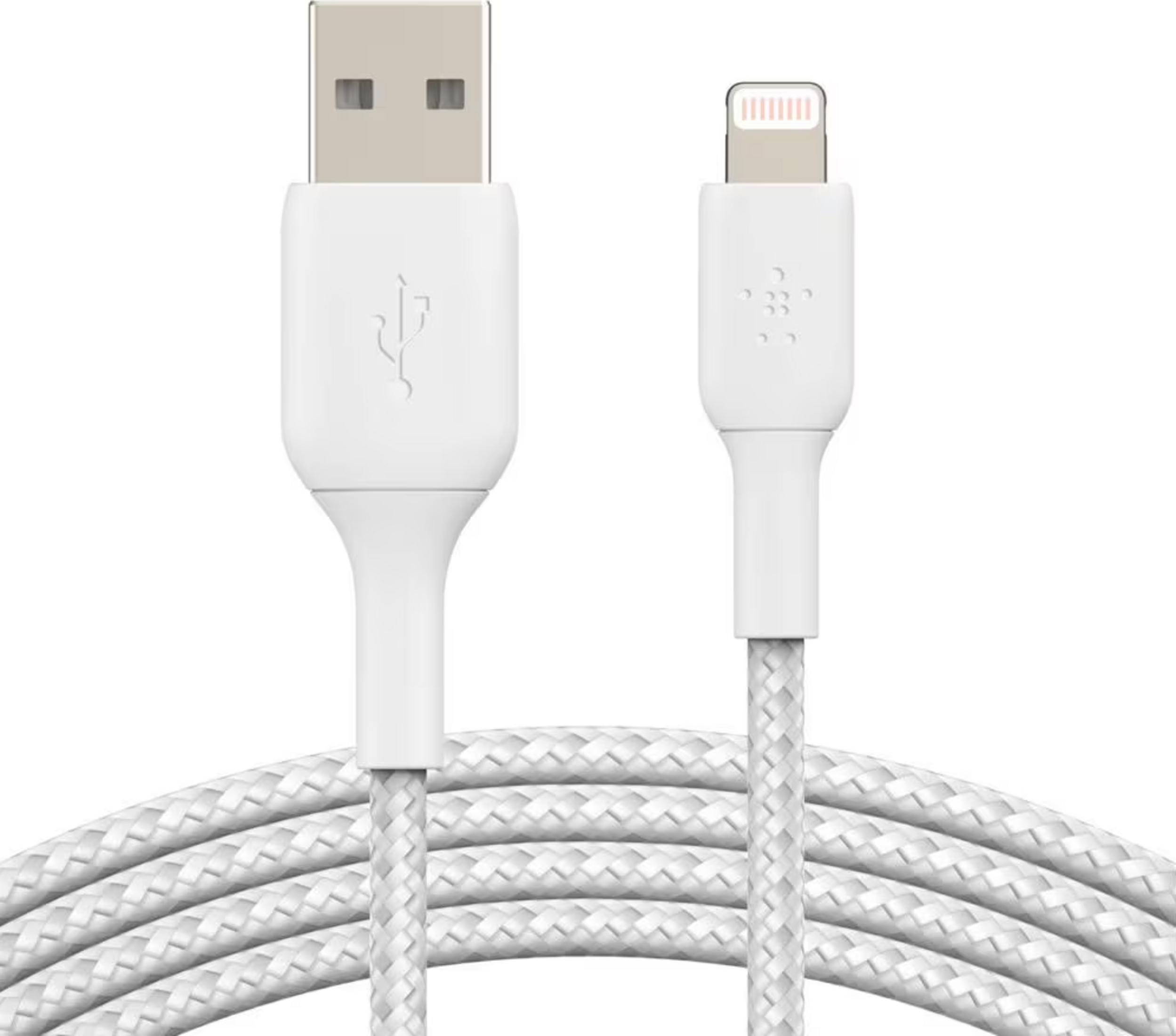 Un câble USB-C vers Lightning blanc avec gaine en tissu tressé.
