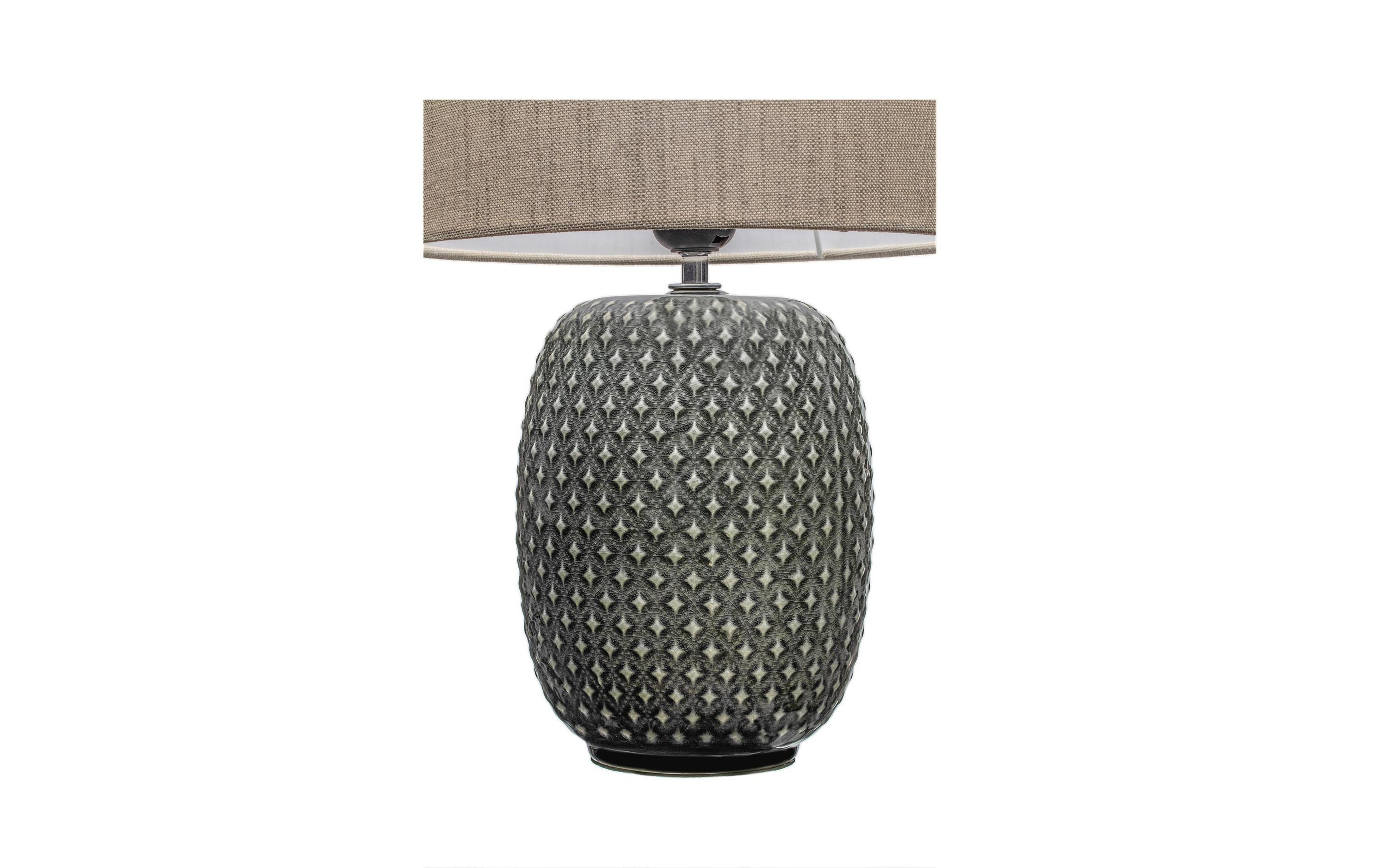 Szara lampa z wzorem rombów i beżowym abażurem.