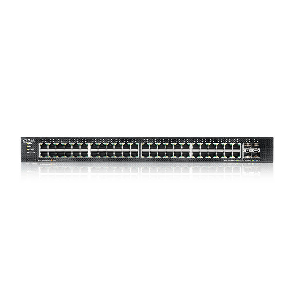 Ein schwarzer Netzwerk-Switch mit vielen Anschlüssen und LEDs.