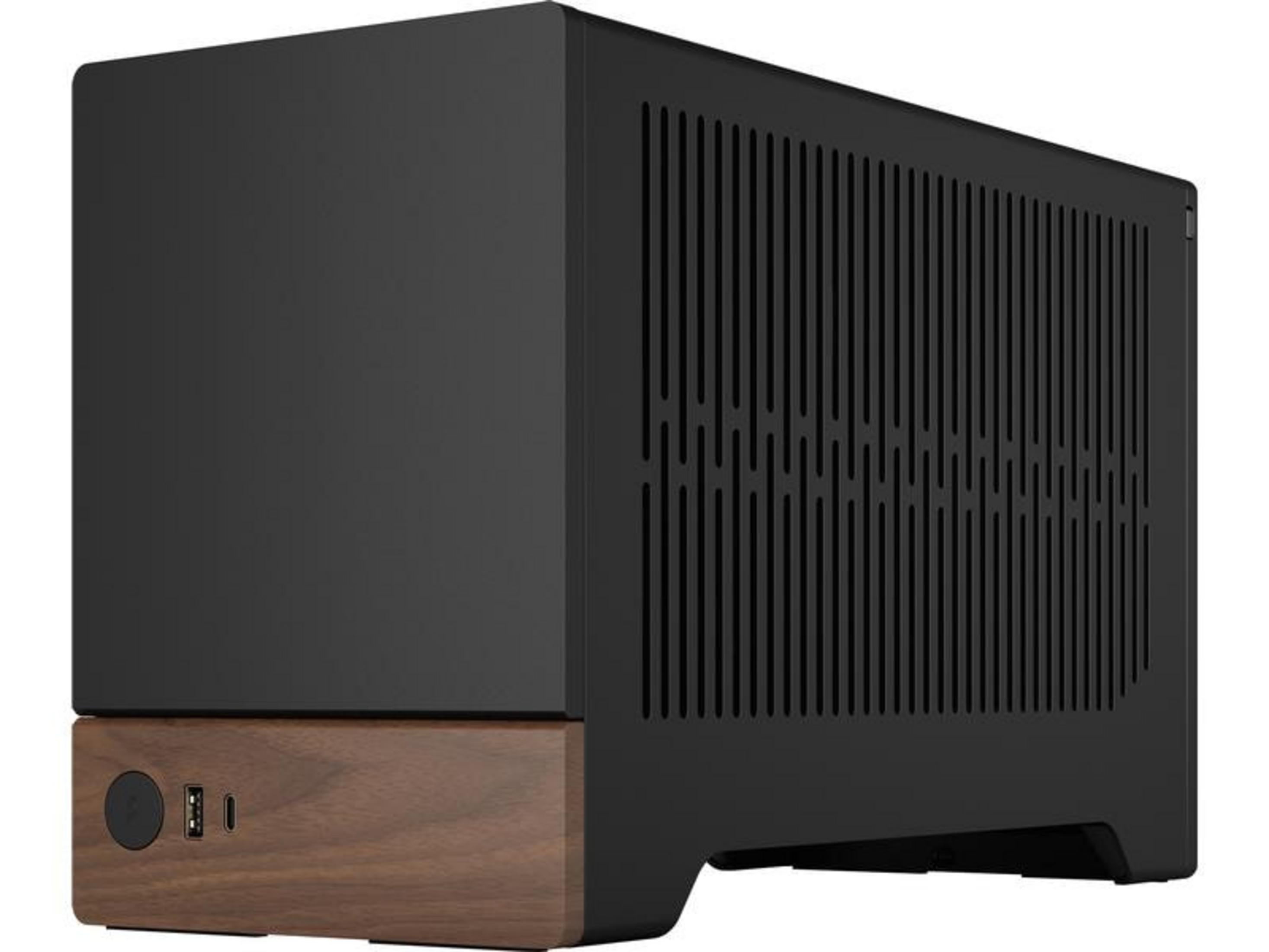 Una caja de ordenador negra con base de madera y puertos.