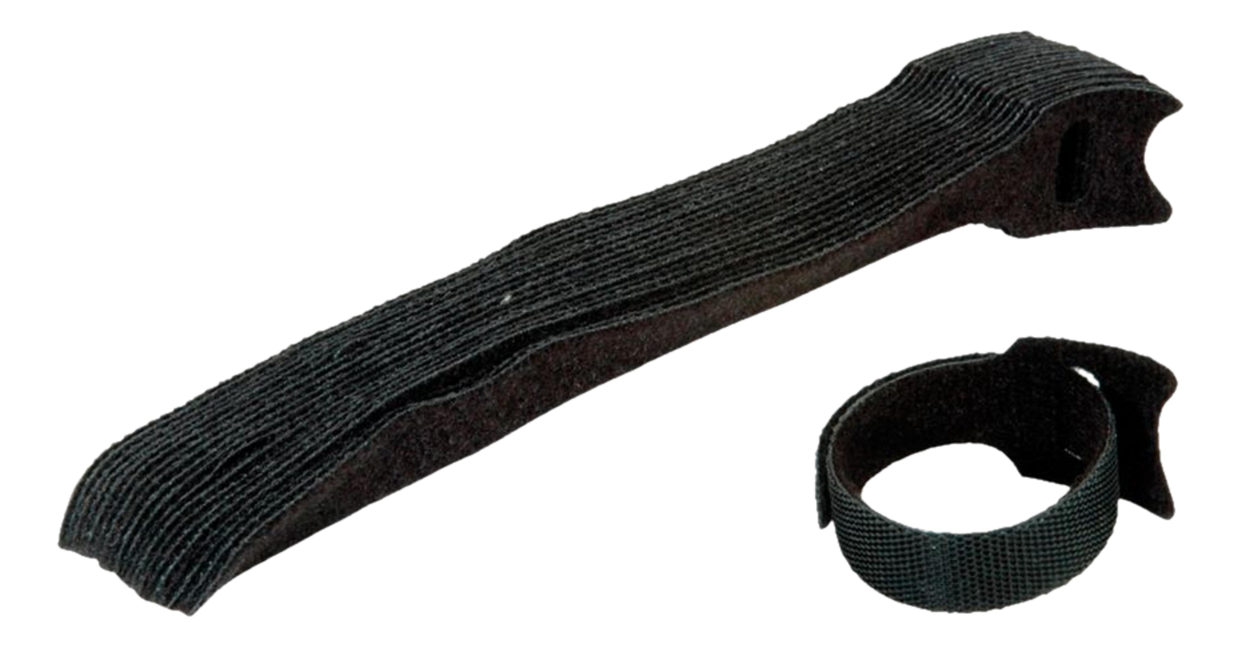 Cinghie in velcro nere, una lunga striscia e un anello.