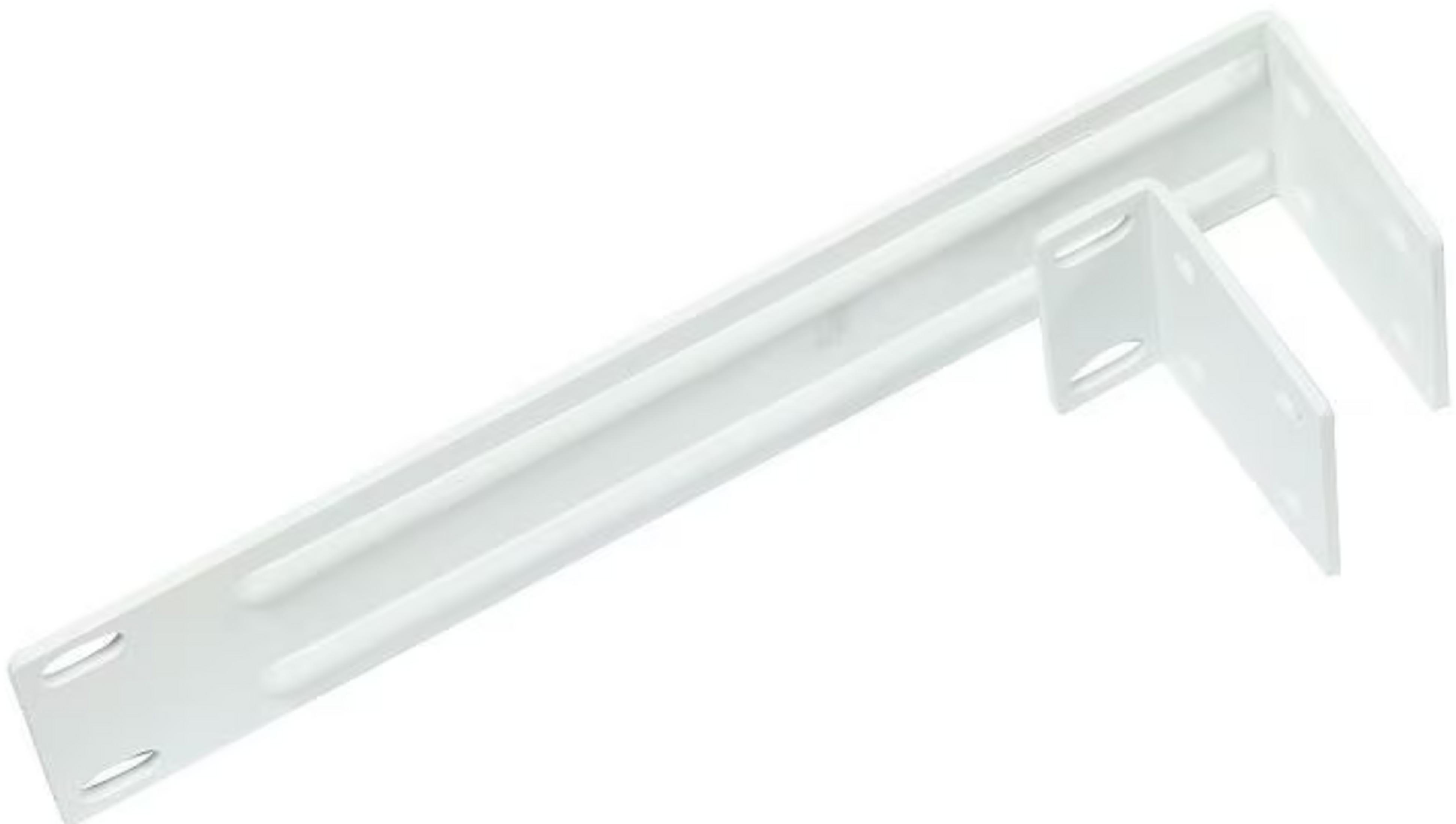 Dwa białe metalowe wsporniki półek leżące jeden na drugim.