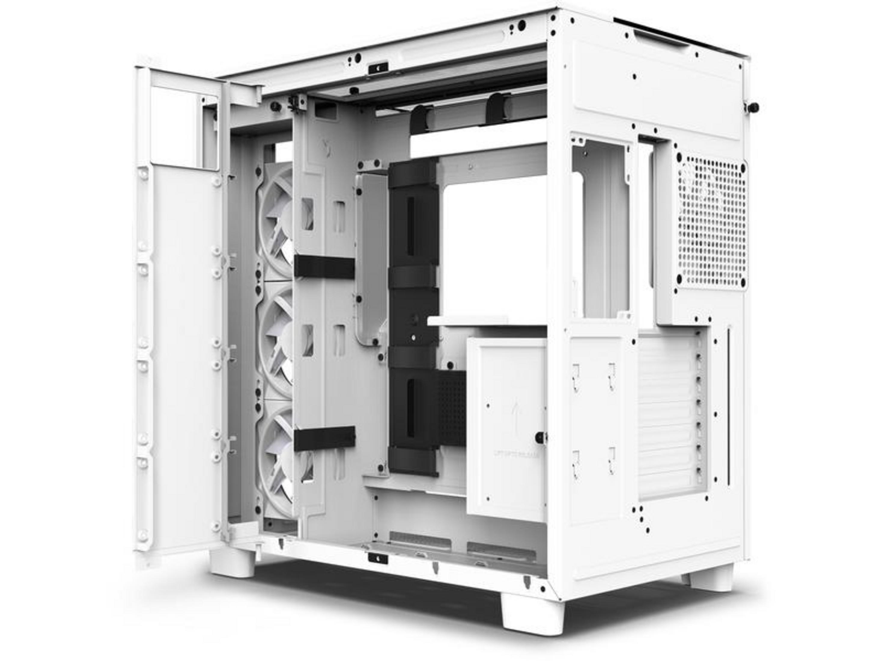 Biała obudowa komputera z otwartym panelem bocznym, wentylatorami i elementami wewnętrznymi.