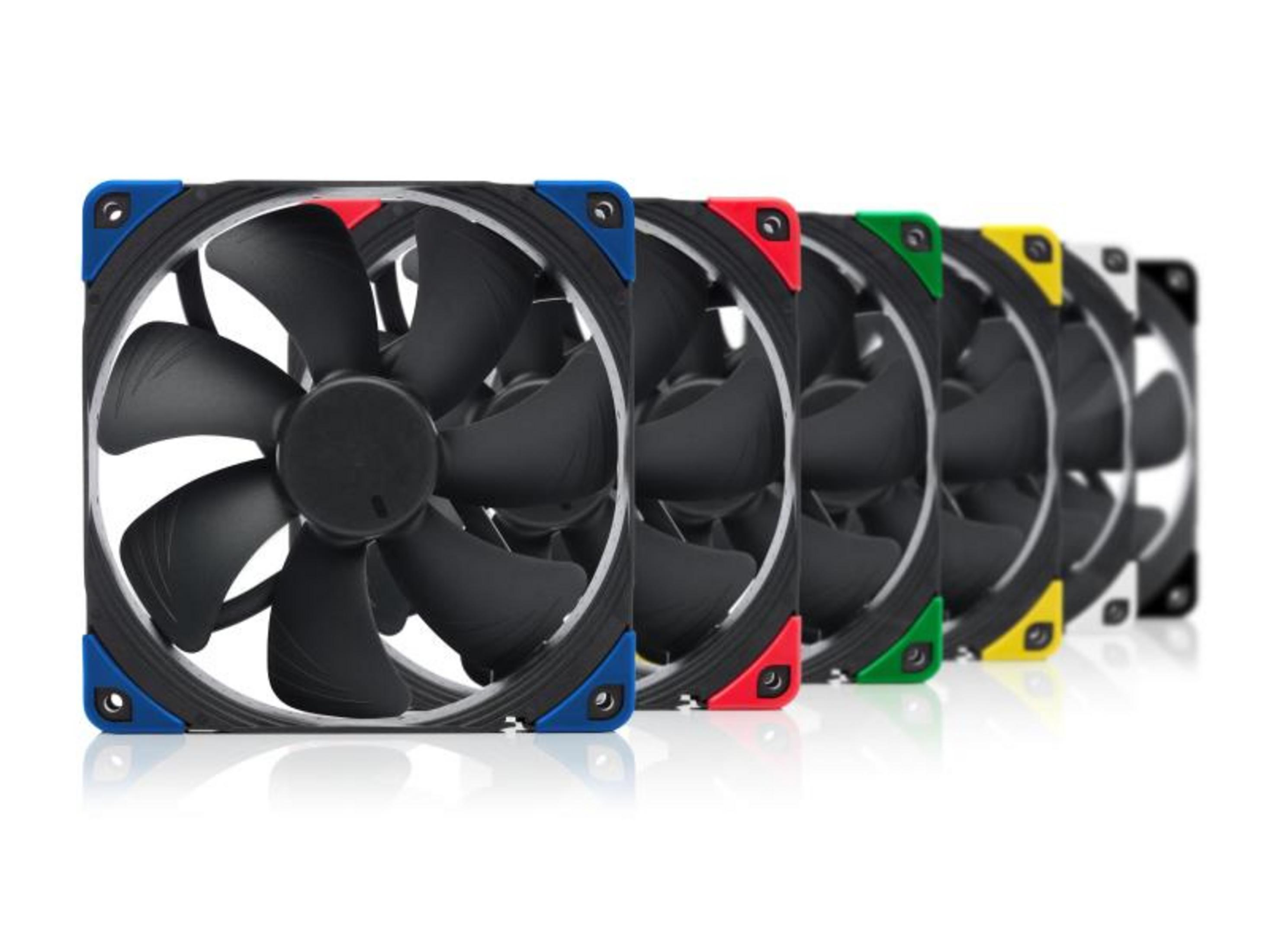Pięć czarnych wentylatorów z kolorowymi narożnikami: niebieski, czerwony, zielony, żółty, biały.