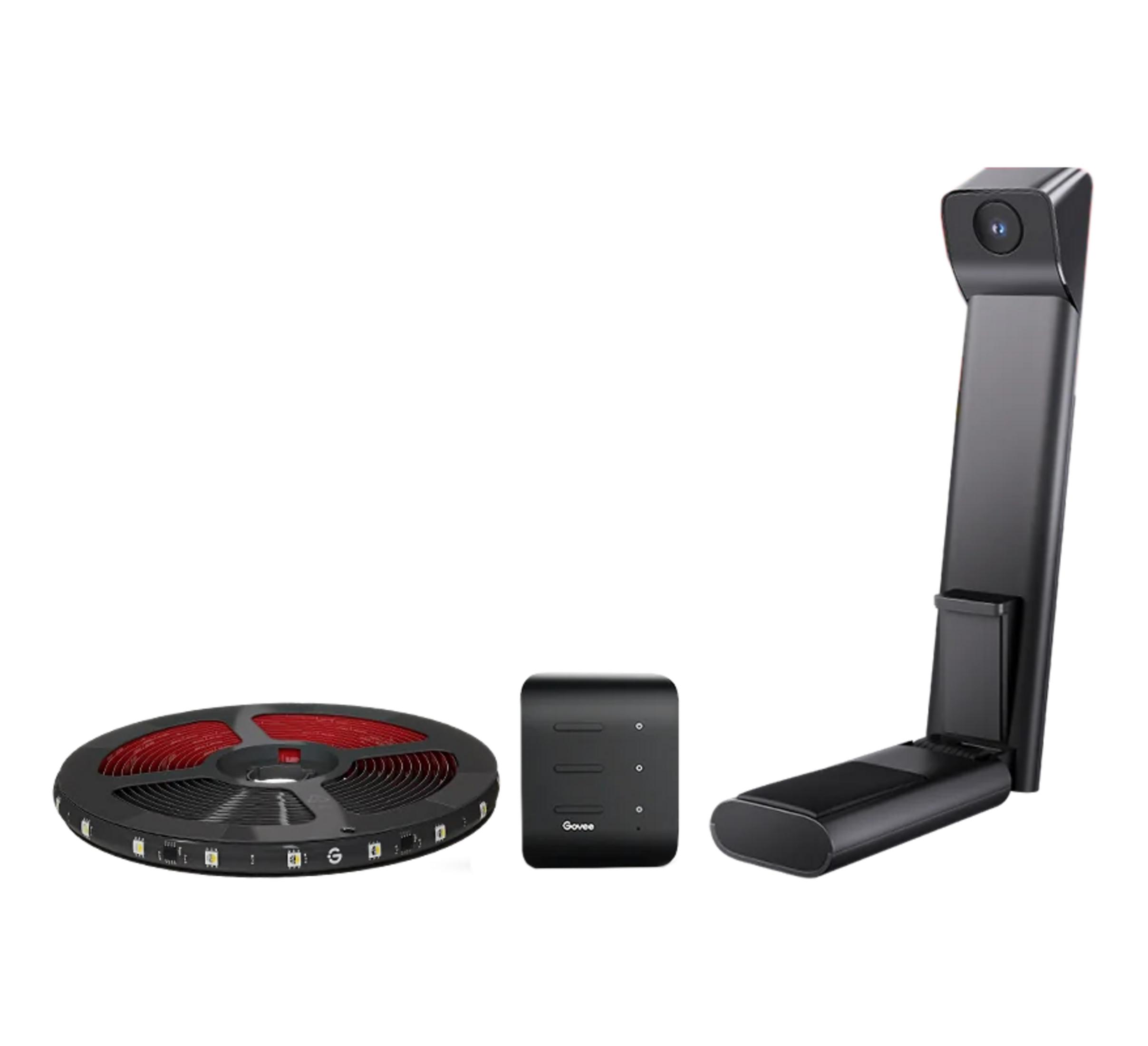 Drie zwarte elektronische items: LED-strip, controller en camera.