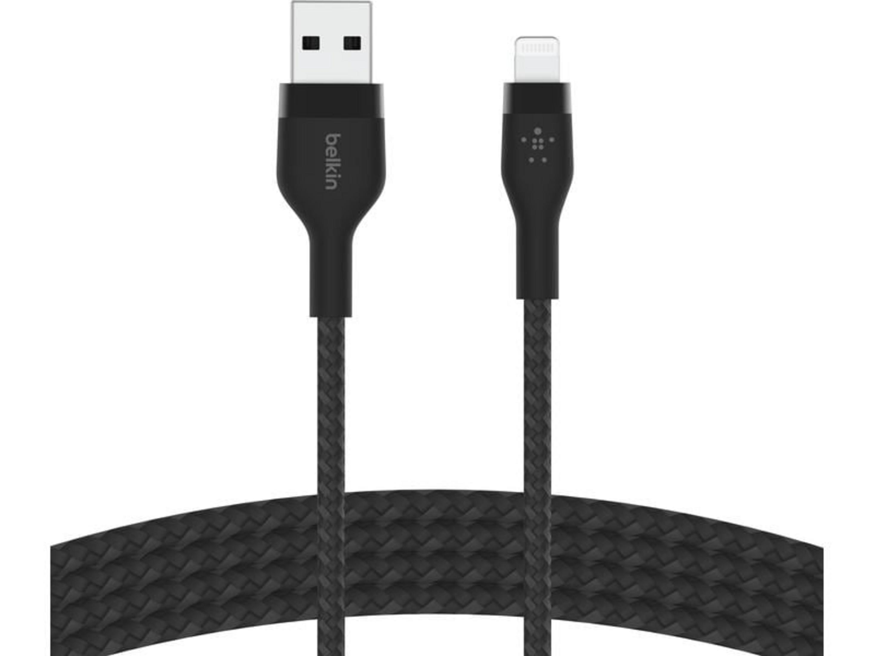 Czarny kabel Belkin USB-C do Lightning z plecionej tkaniny.