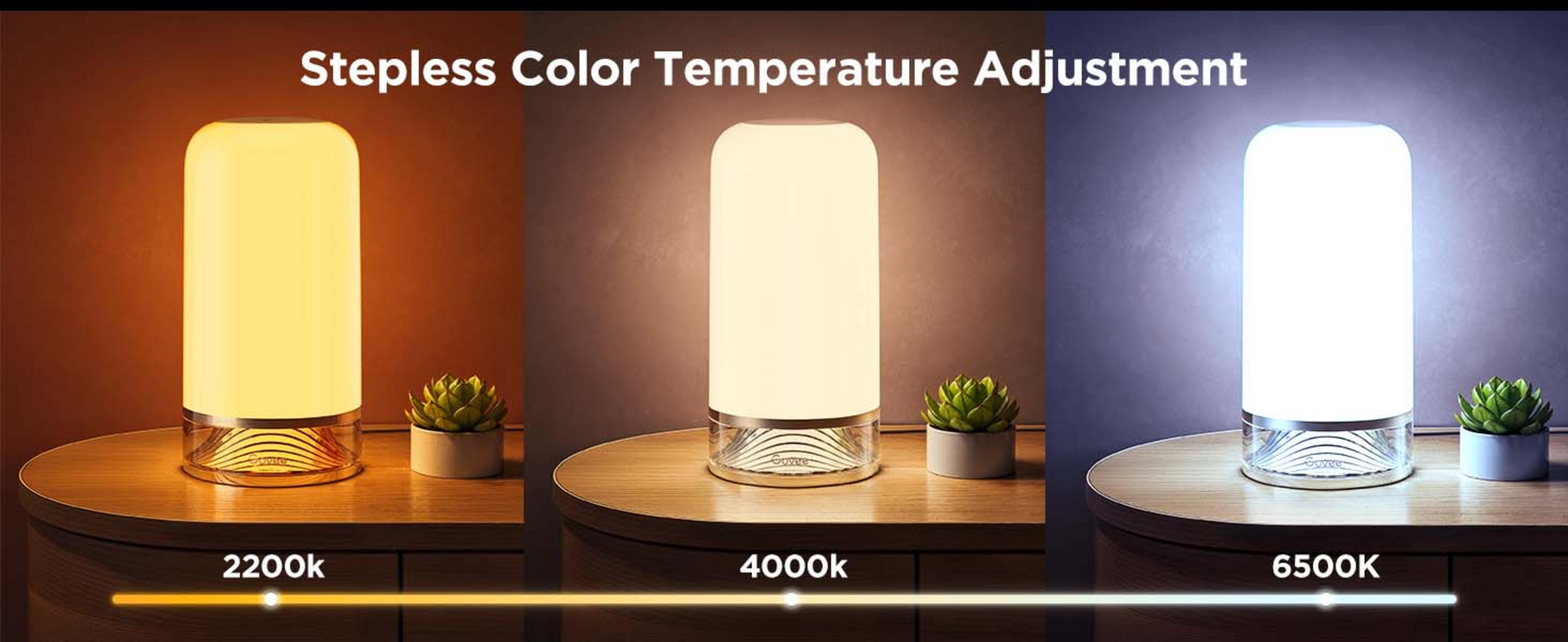 Une table de chevet présentant trois lampes à différentes températures de couleur.