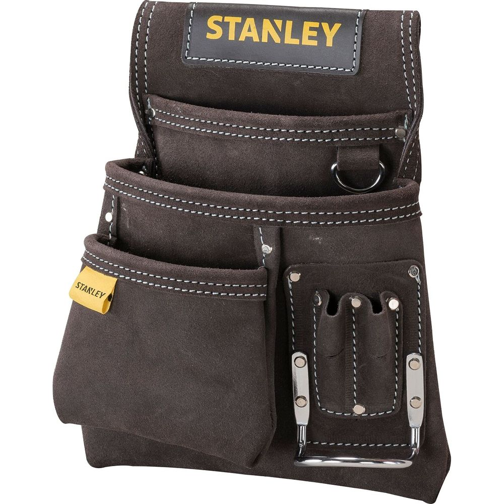 Bolsa de herramientas Stanley de gamuza marrón con múltiples bolsillos y anillos metálicos.