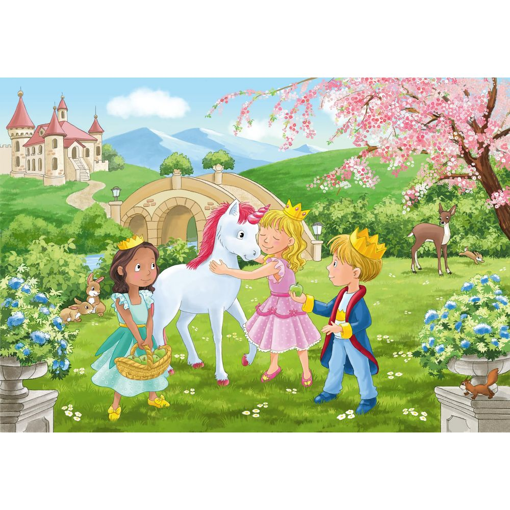 Prinzessinnen und ein Prinz umarmen ein Einhorn in einem Schlossgarten.