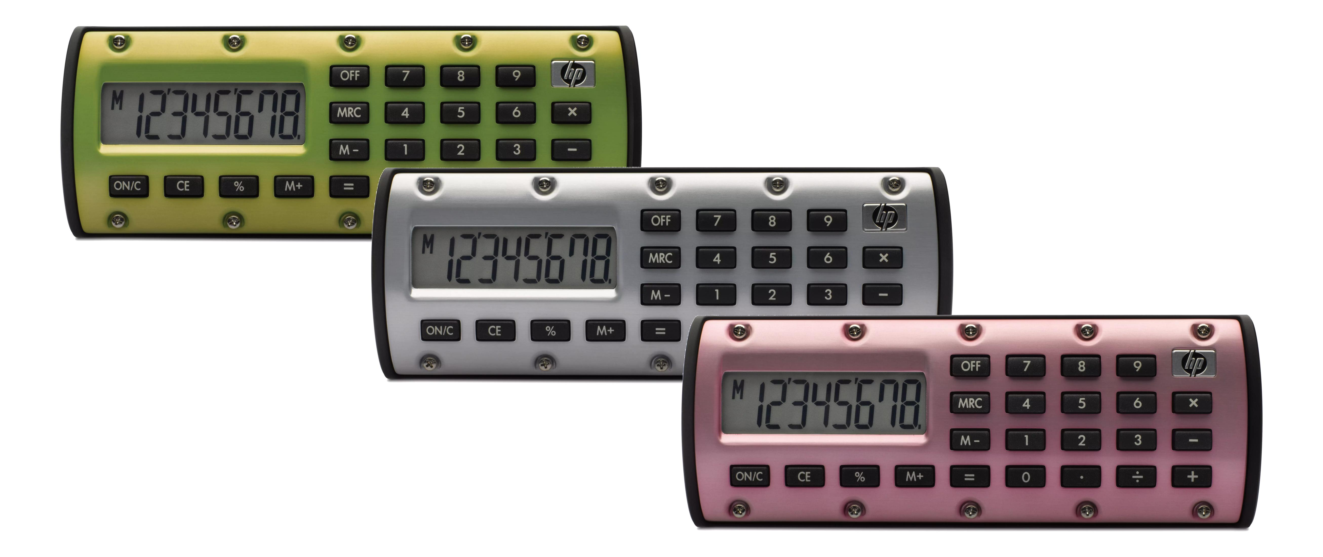 Drei HP Taschenrechner in Gelb, Silber und Rosa mit Display '12345678'.
