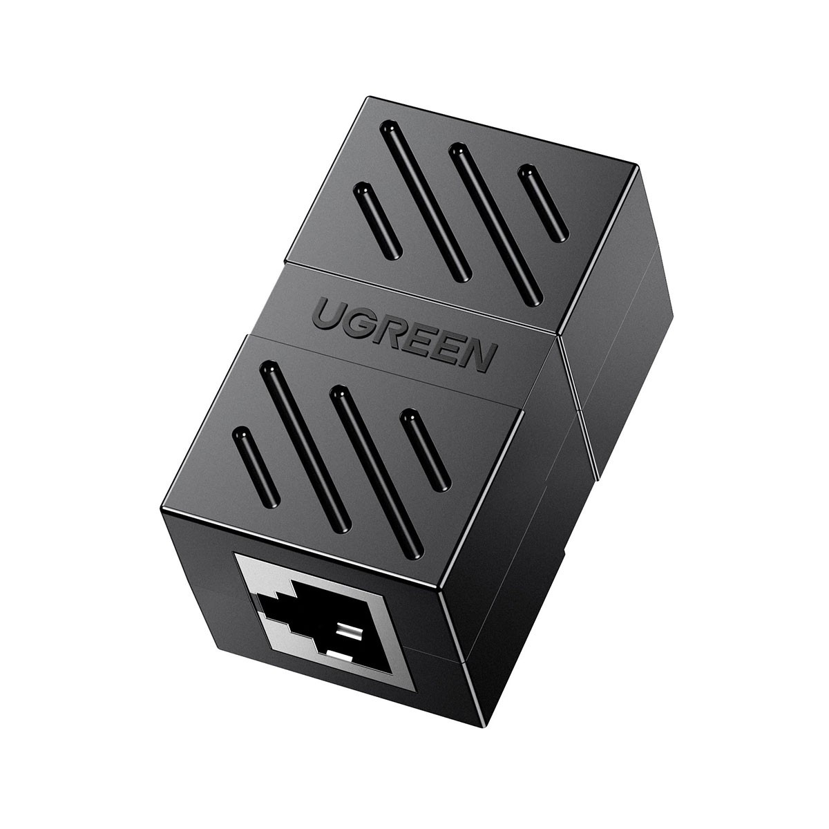 Adattatore UGREEN nero con porta RJ45 e motivo scanalato.