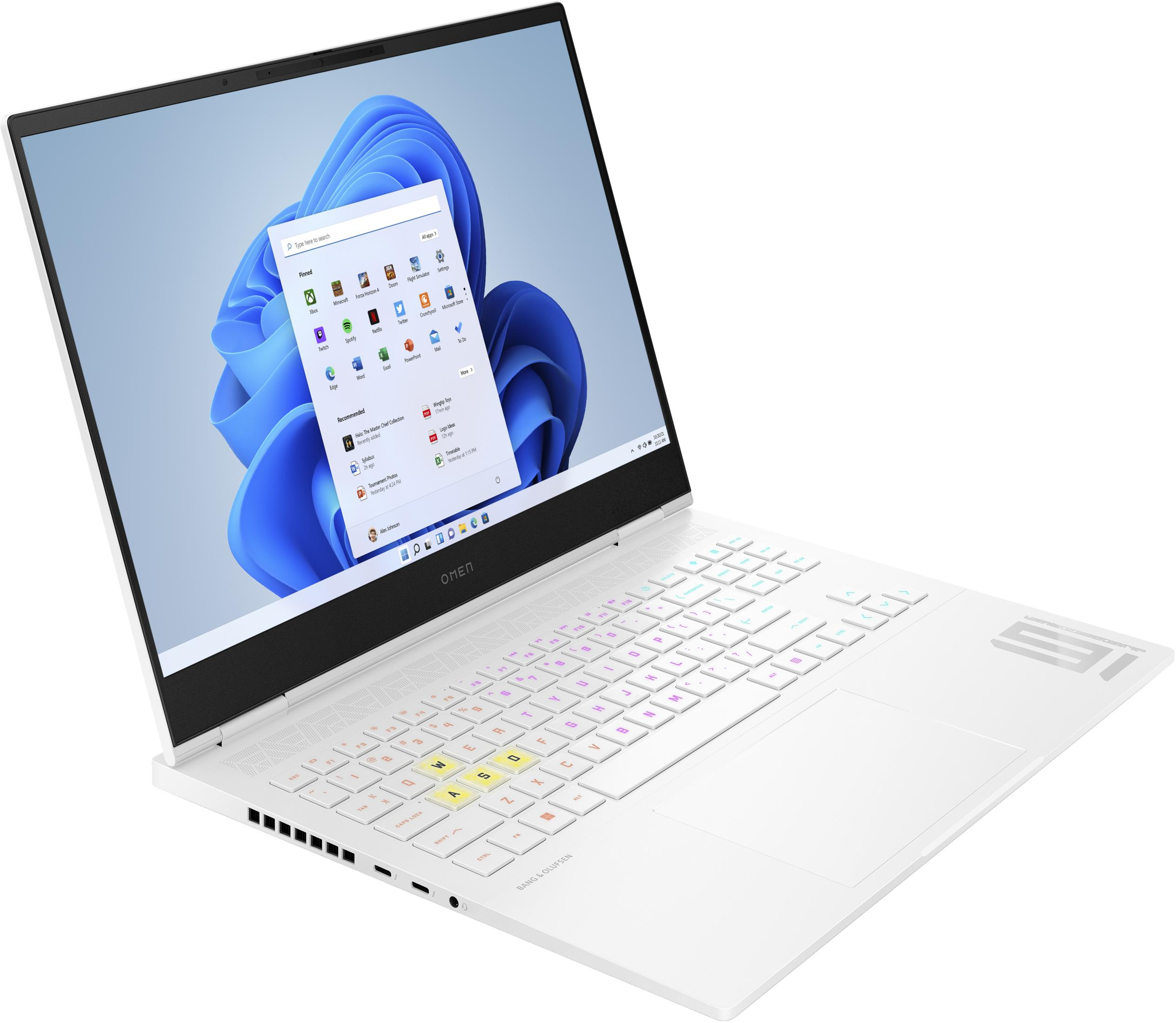 Ein weißer Laptop mit leuchtender Tastatur und Windows 11-Startmenü.